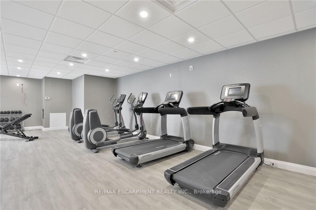 Photo 5 of Unit 625, 101 Shoreview Place, Hamilton, Lakeshore — HOMEH
