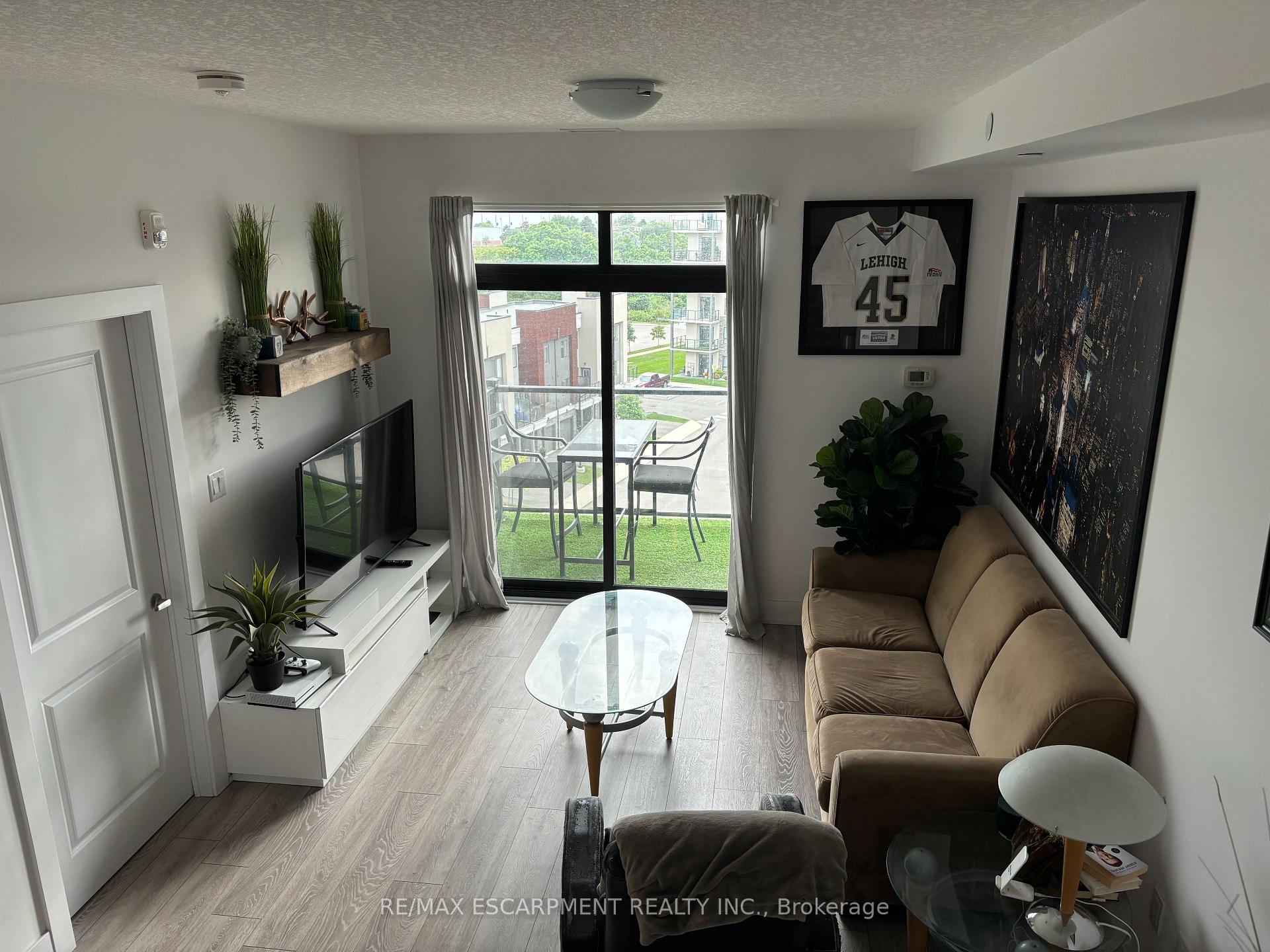 Photo 8 of Unit 625, 101 Shoreview Place, Hamilton, Lakeshore — HOMEH