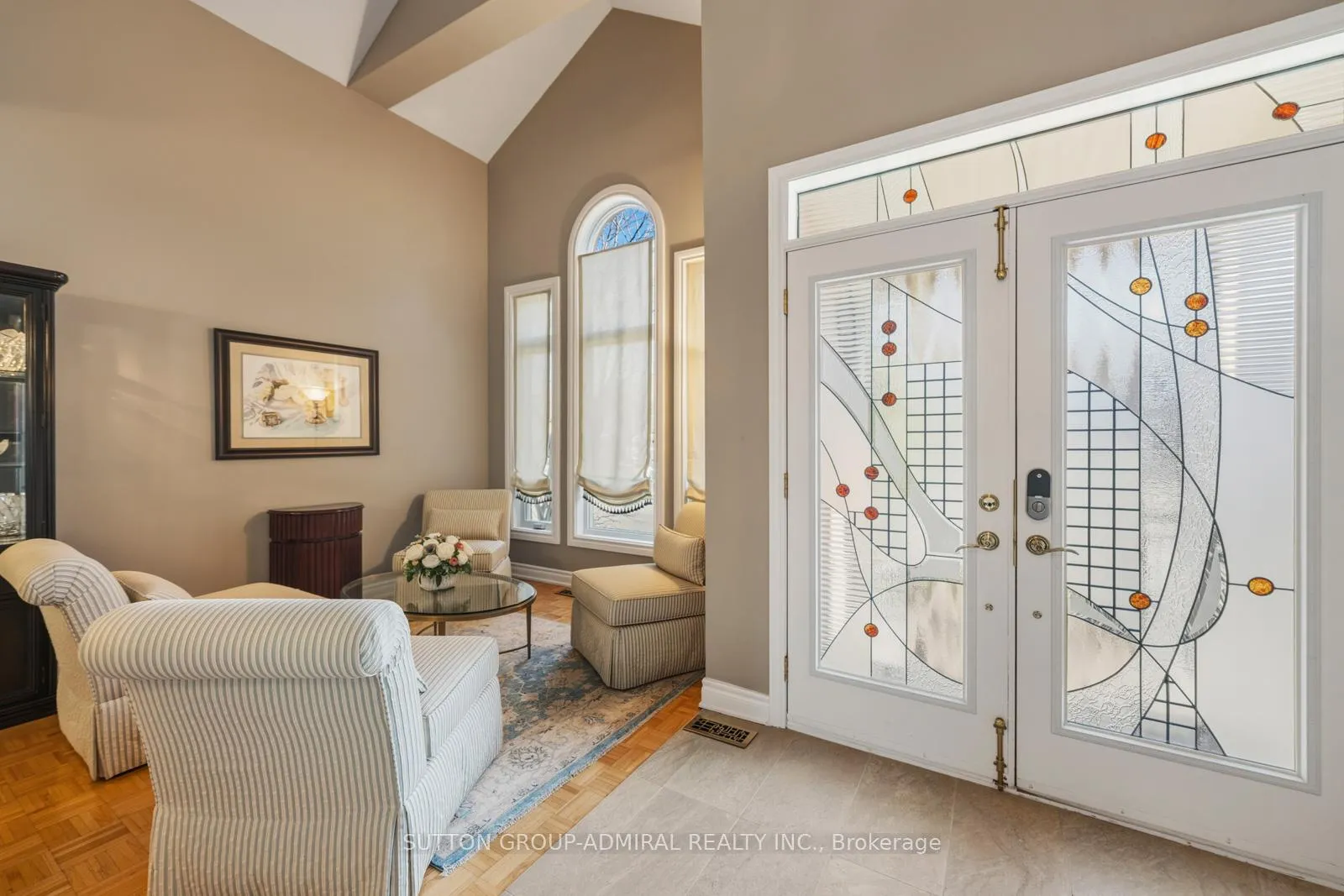 Photo 4 of 90 Summeridge Drive, Vaughan, Patterson — HOMEH