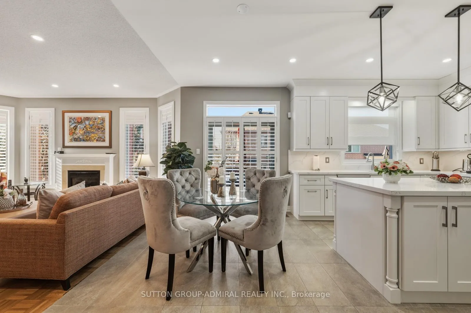 Photo 11 of 90 Summeridge Drive, Vaughan, Patterson — HOMEH