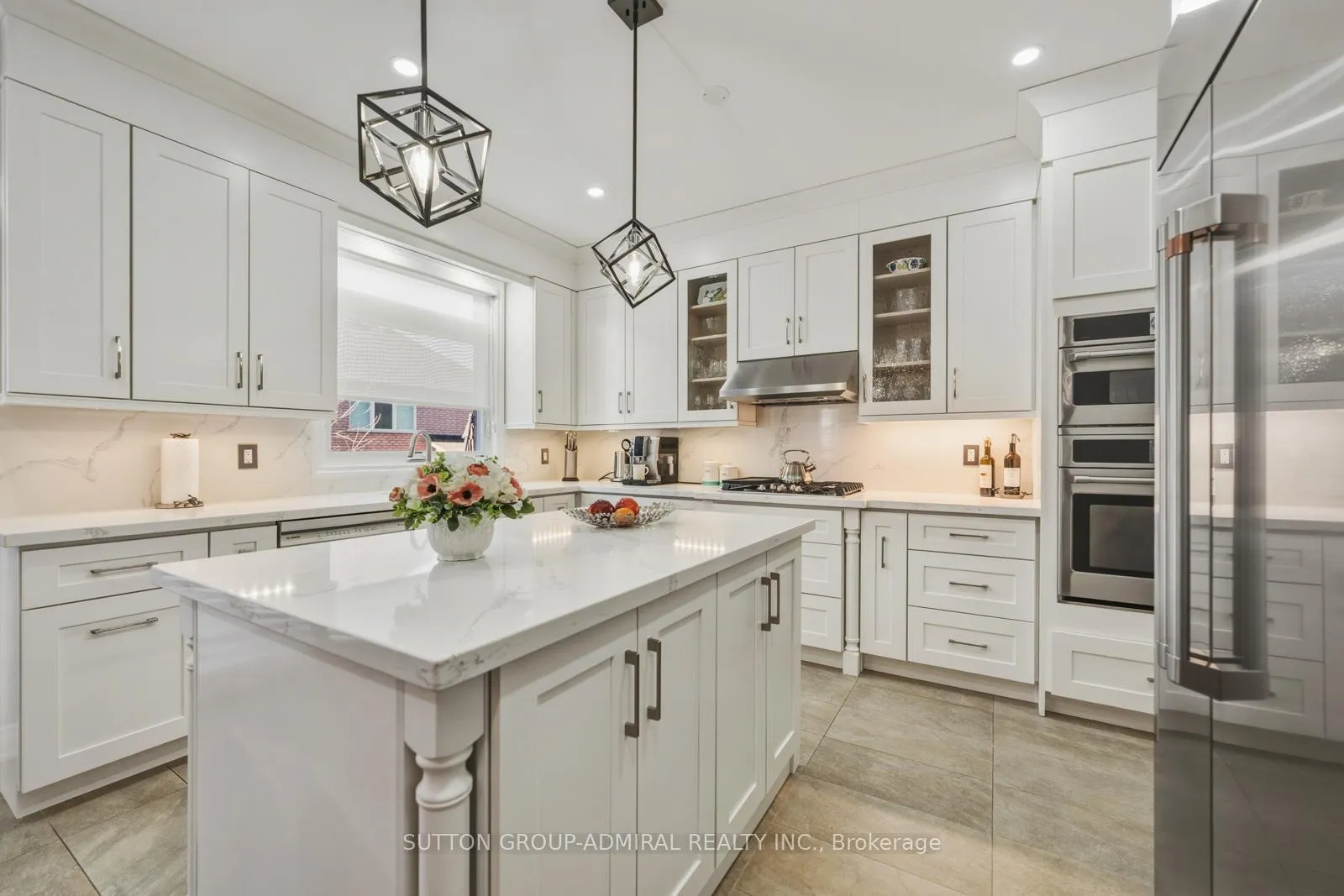 Photo 13 of 90 Summeridge Drive, Vaughan, Patterson — HOMEH