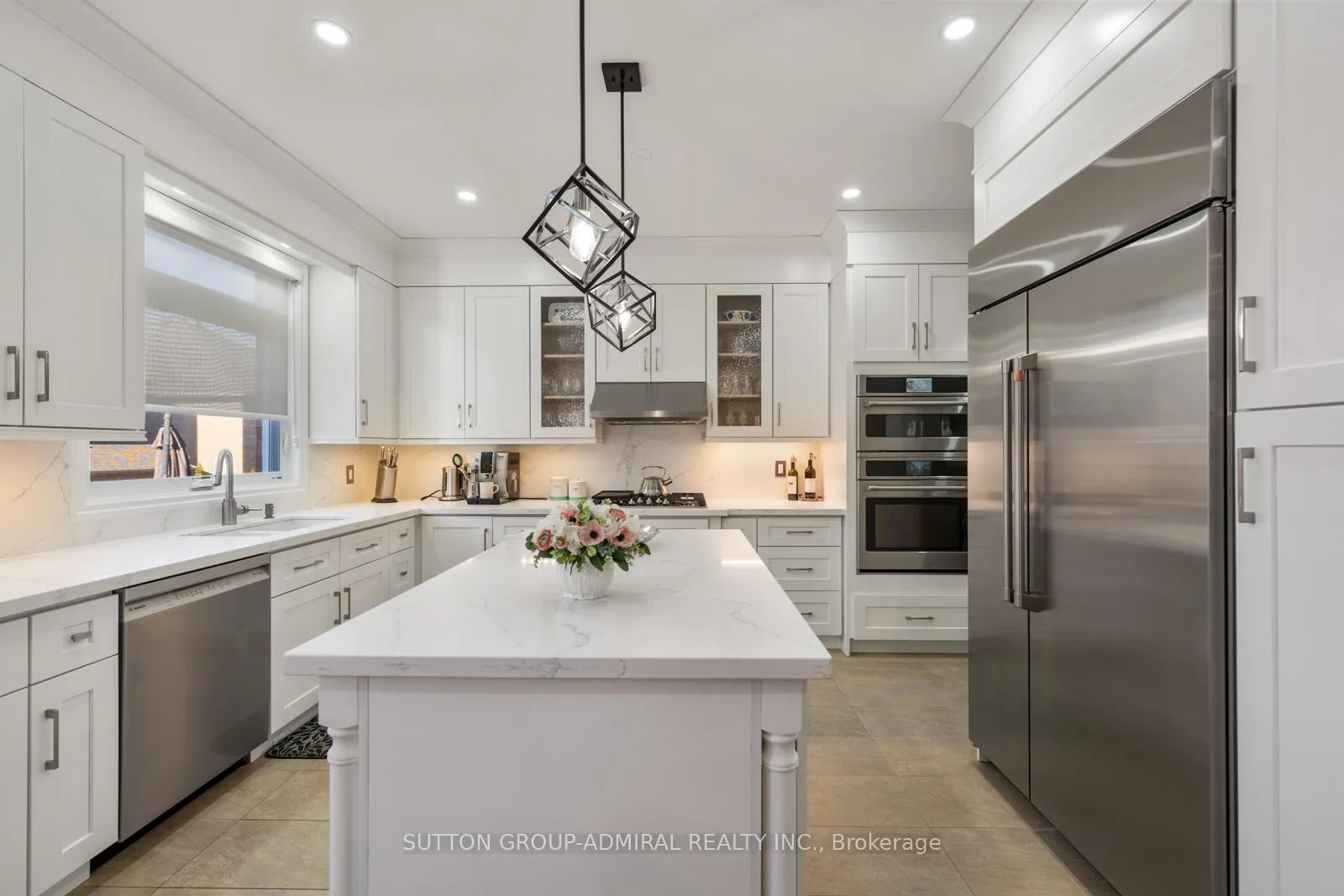 Photo 14 of 90 Summeridge Drive, Vaughan, Patterson — HOMEH