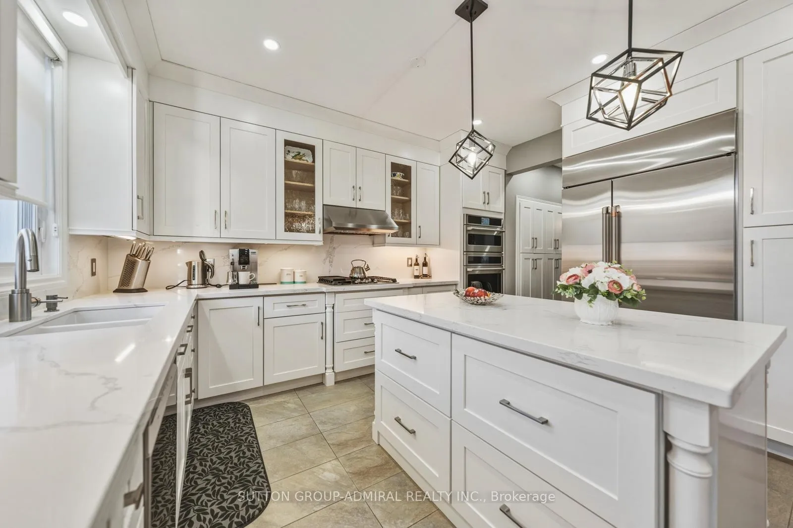 Photo 15 of 90 Summeridge Drive, Vaughan, Patterson — HOMEH
