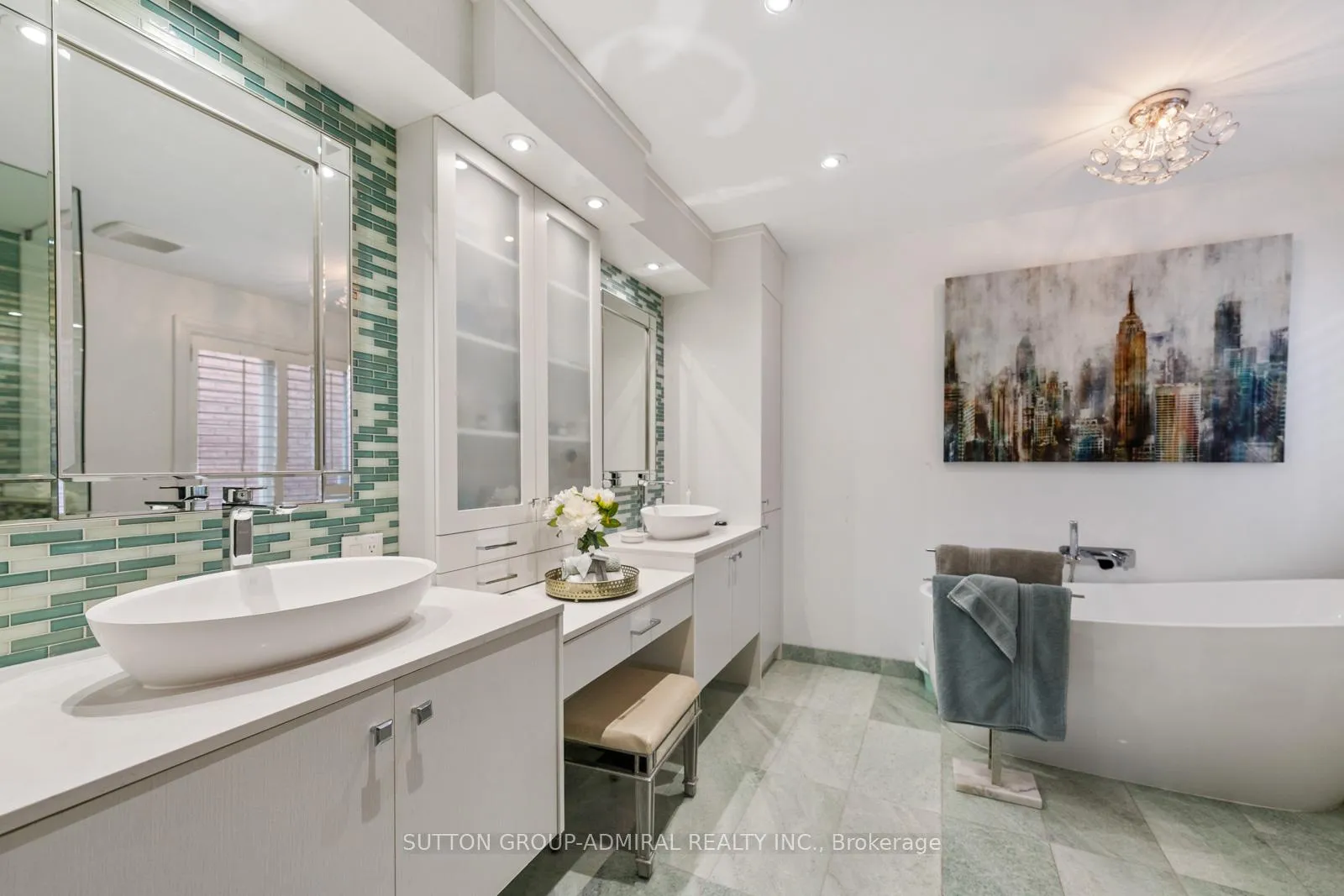 Photo 30 of 90 Summeridge Drive, Vaughan, Patterson — HOMEH