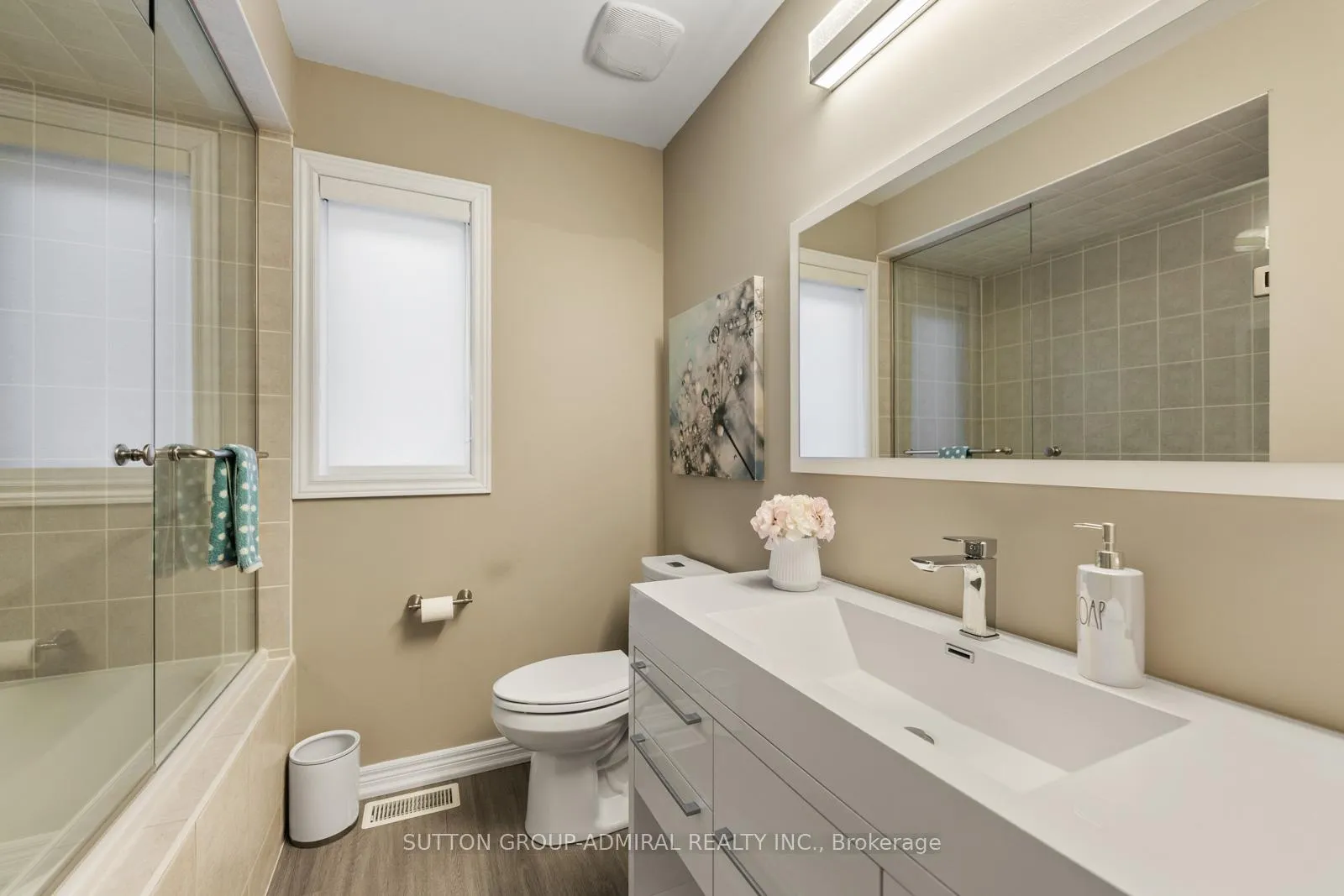 Photo 37 of 90 Summeridge Drive, Vaughan, Patterson — HOMEH