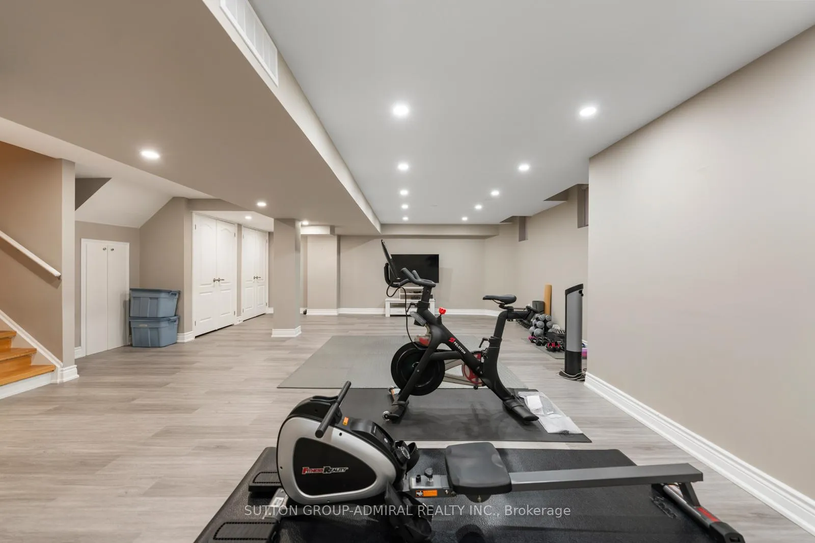 Photo 39 of 90 Summeridge Drive, Vaughan, Patterson — HOMEH