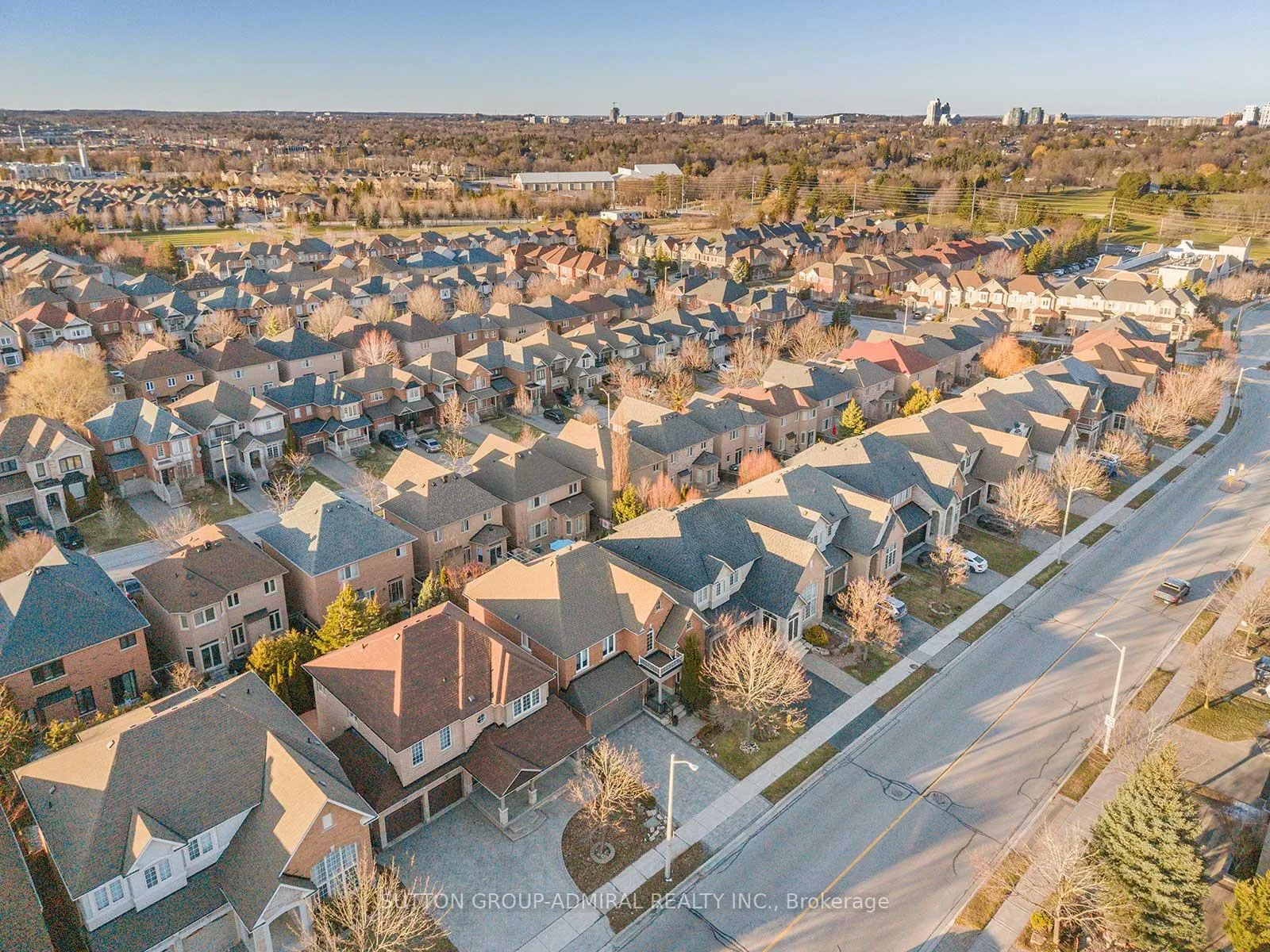 Photo 49 of 90 Summeridge Drive, Vaughan, Patterson — HOMEH