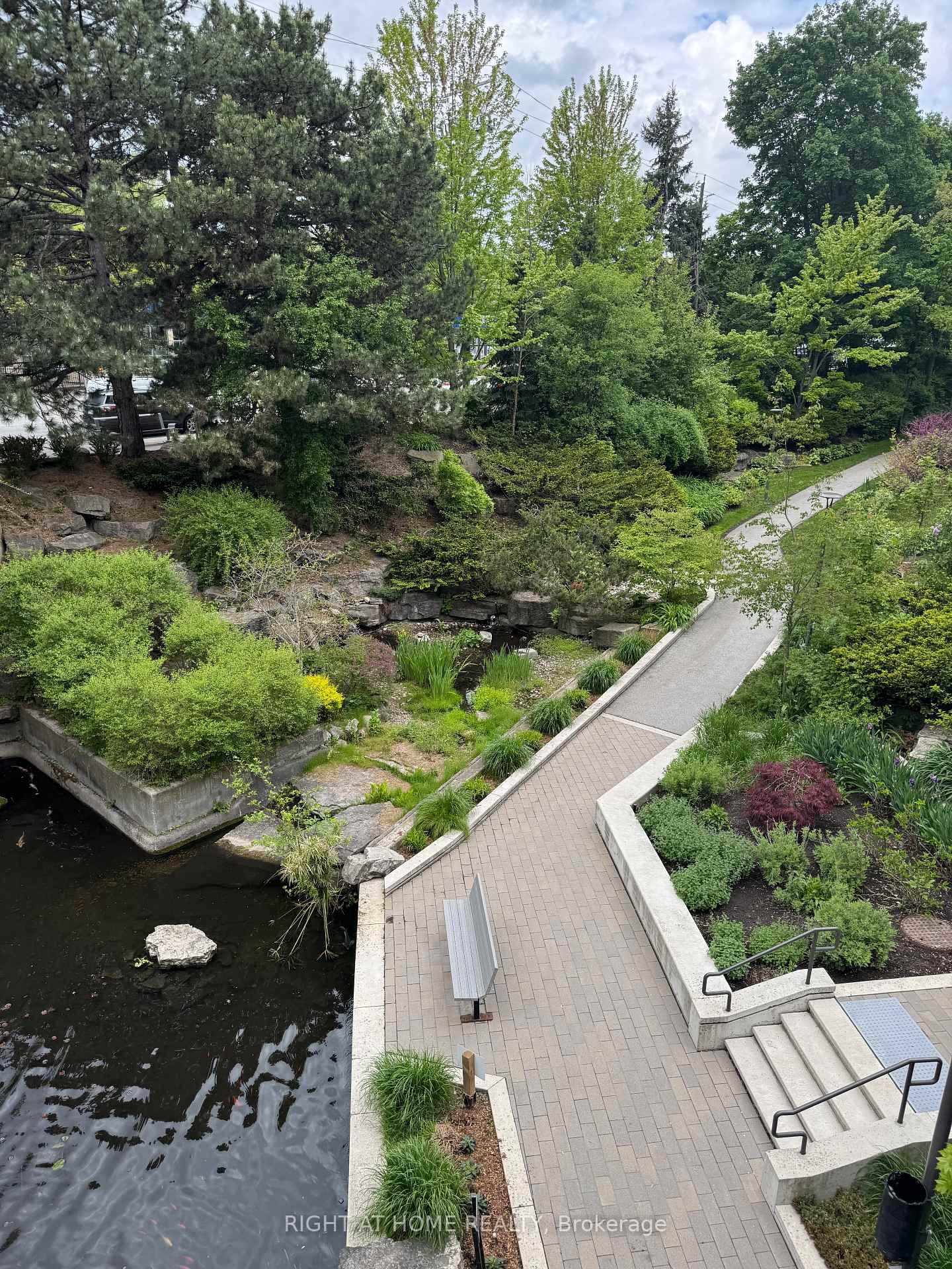Photo 5 of Unit 318, 40 Sylvan Valley Way, Toronto, Bedford Park-Nortown — HOMEH
