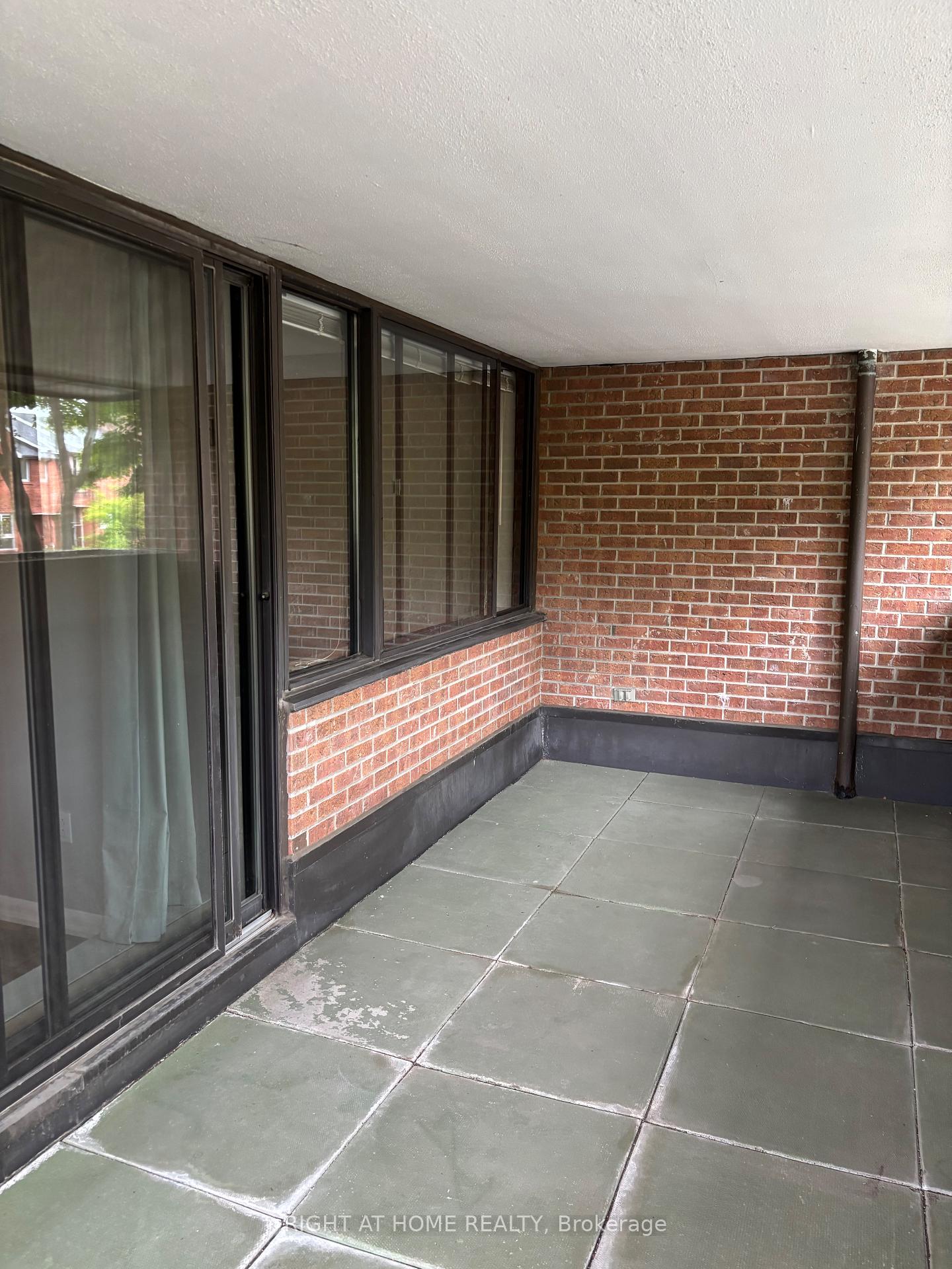 Photo 17 of Unit 318, 40 Sylvan Valley Way, Toronto, Bedford Park-Nortown — HOMEH