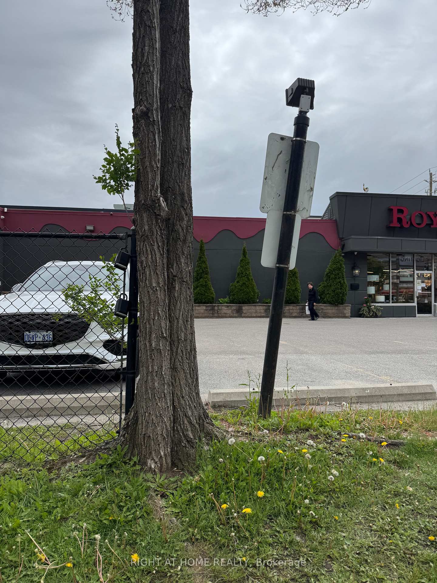 Photo 31 of Unit 318, 40 Sylvan Valley Way, Toronto, Bedford Park-Nortown — HOMEH