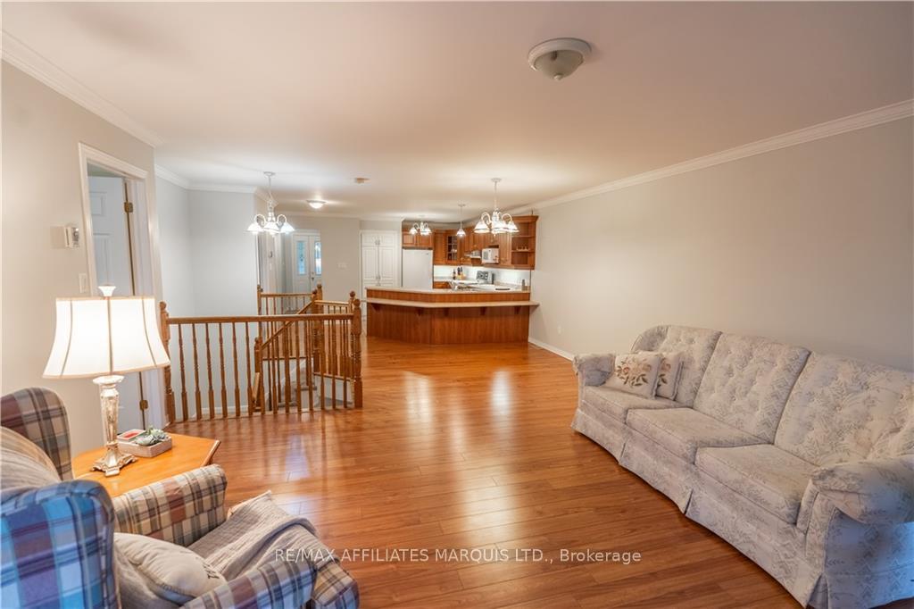 Photo 12 of 2250 Glen Brook Drive, Cornwall — HOMEH