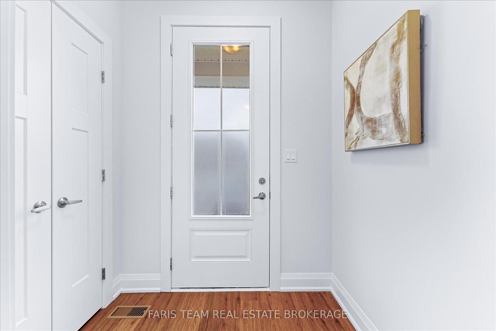 Photo 18 of 27 Julia Crescent, Midland — HOMEH