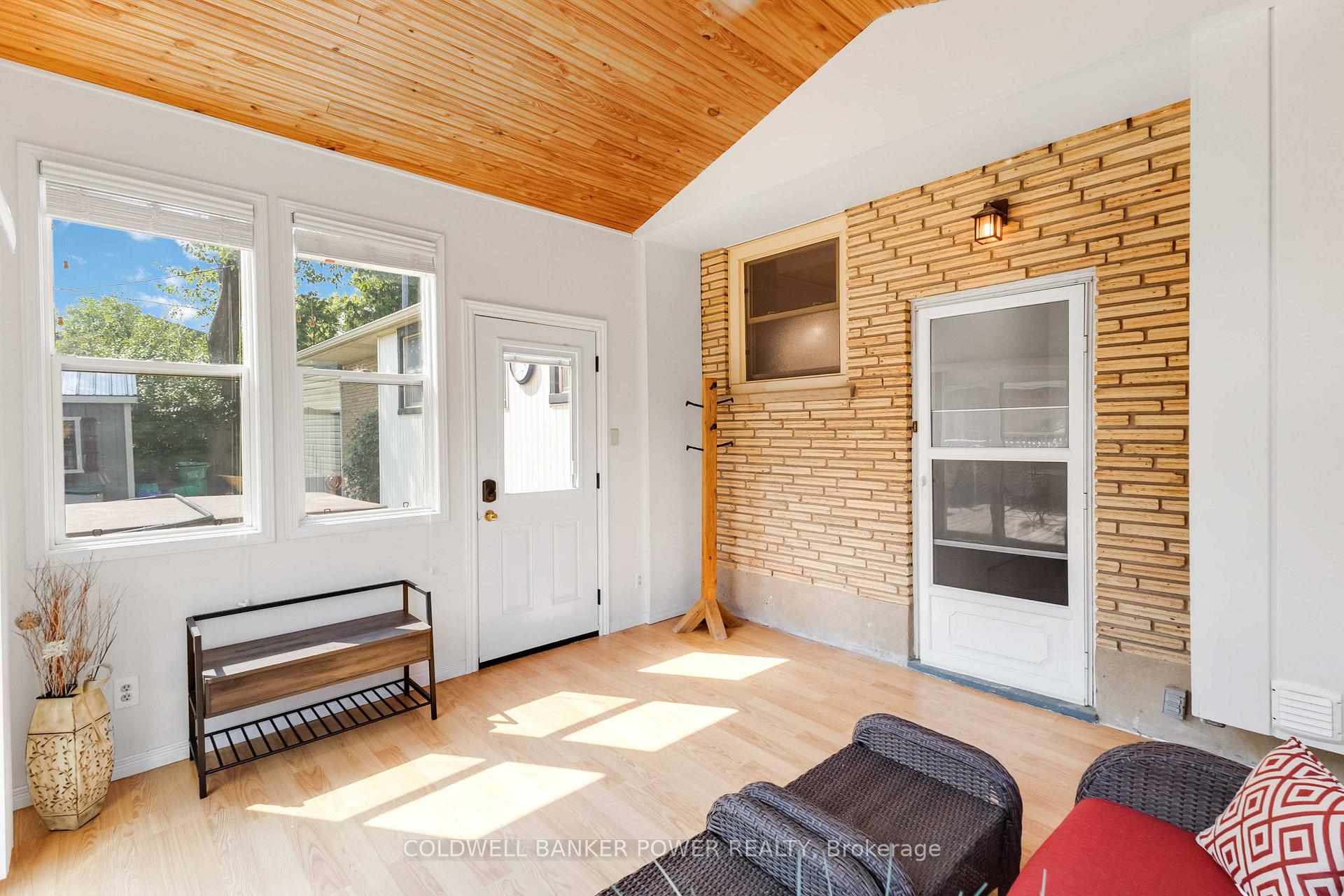 Photo 18 of 10020 Lynhurst Park Drive, Central Elgin, Lynhurst — HOMEH