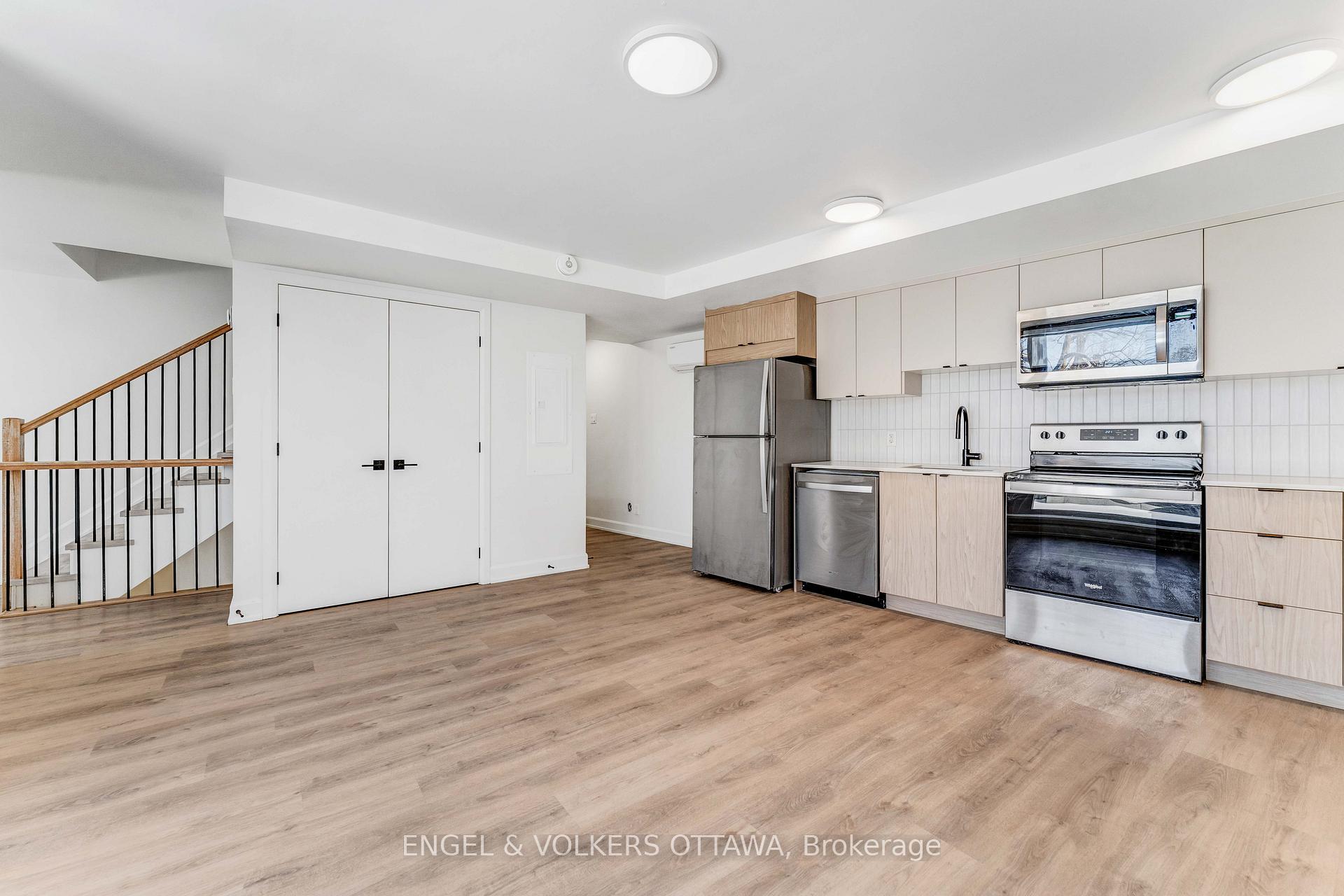Photo 3 of 156 Fifth Avenue, Ottawa, Glebe — HOMEH