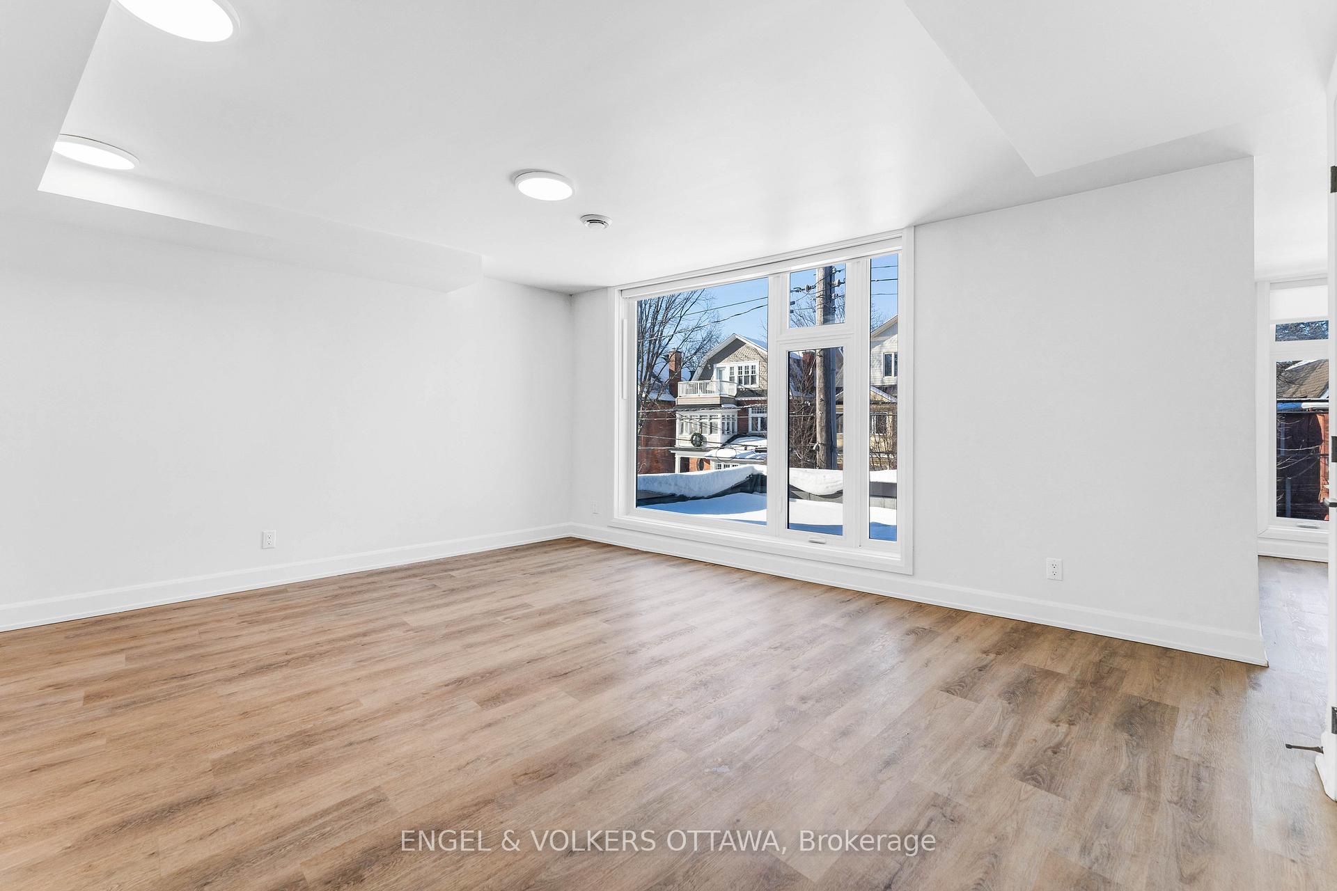 Photo 4 of 156 Fifth Avenue, Ottawa, Glebe — HOMEH