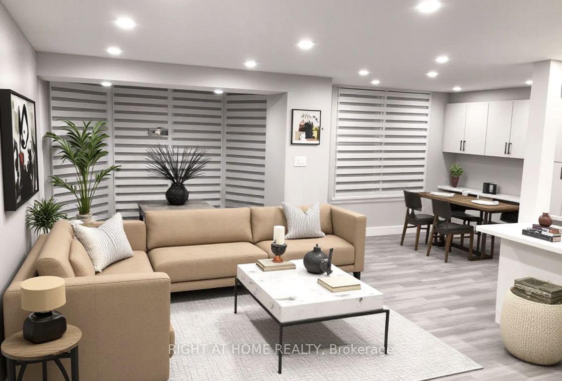 Photo 3 of Unit 607, 271 Ridley Boulevard, Toronto, Bedford Park-Nortown — HOMEH