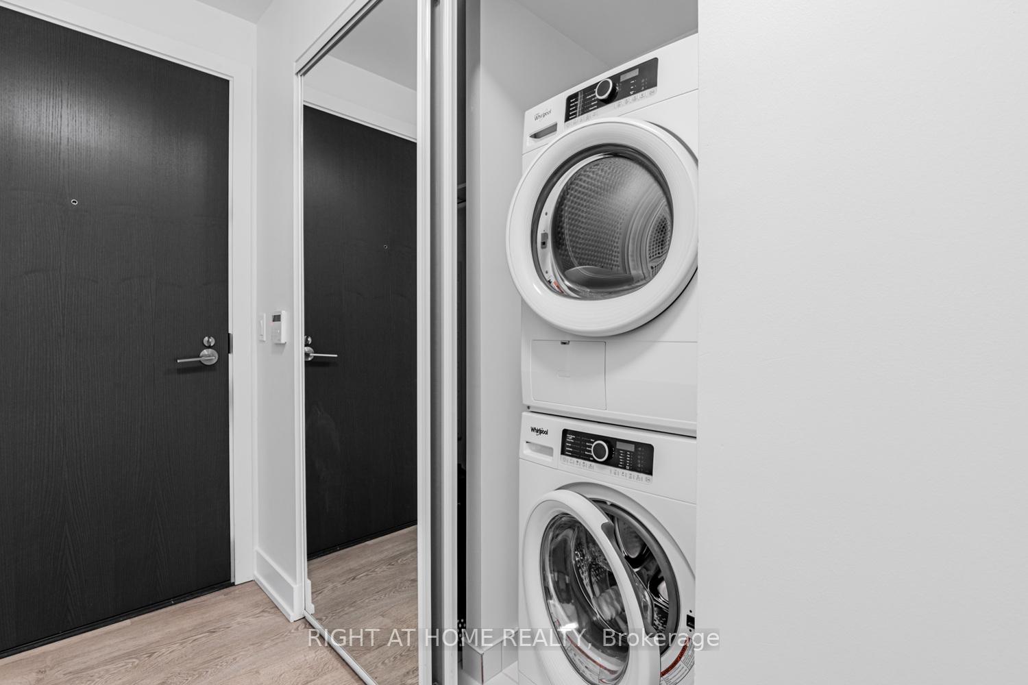 Photo 4 of Unit 318, 9 Mabelle Avenue, Etobicoke, Islington-City Centre West — HOMEH