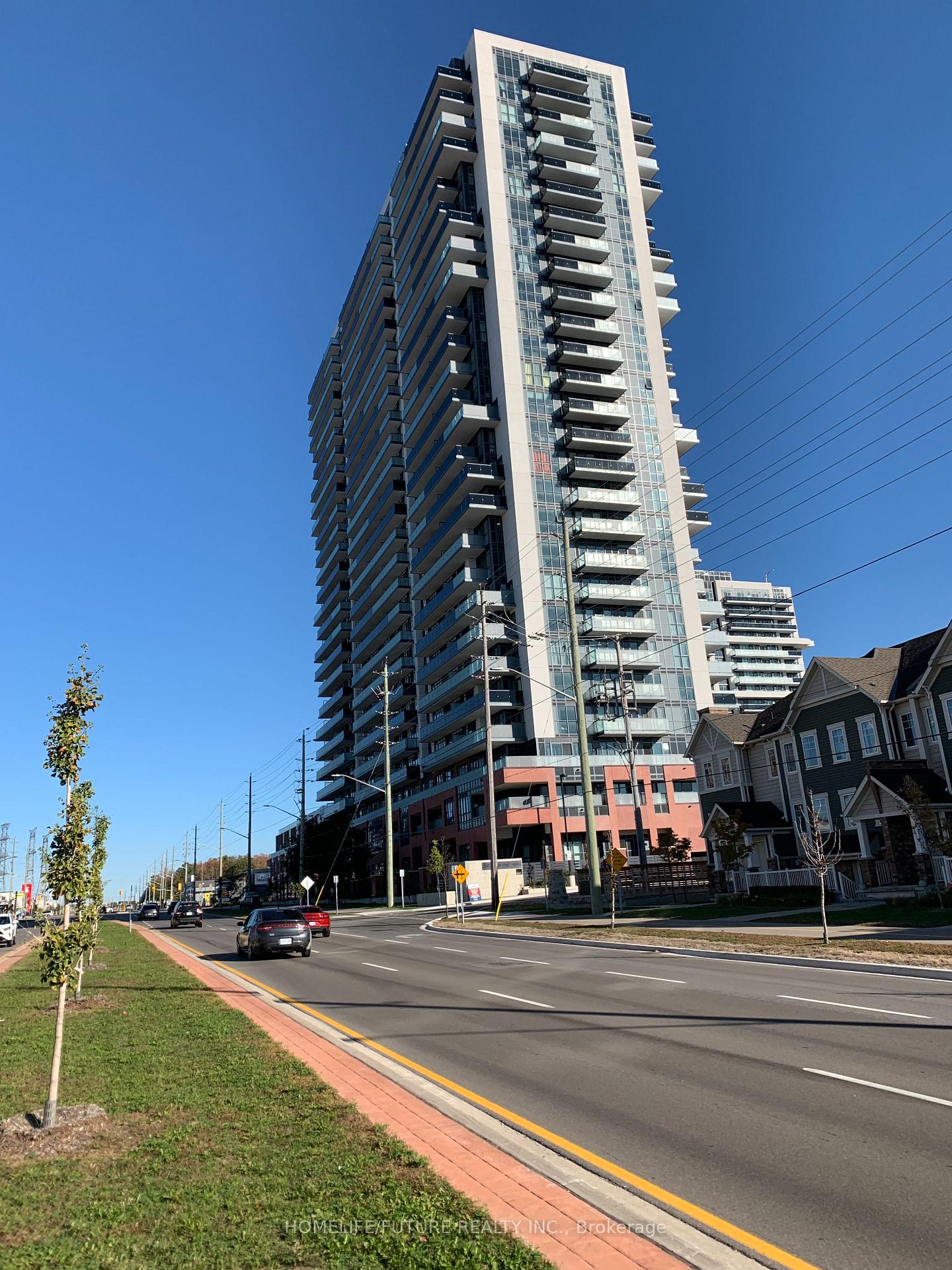 Front of Unit 929, 2545 Smcoe Street N
