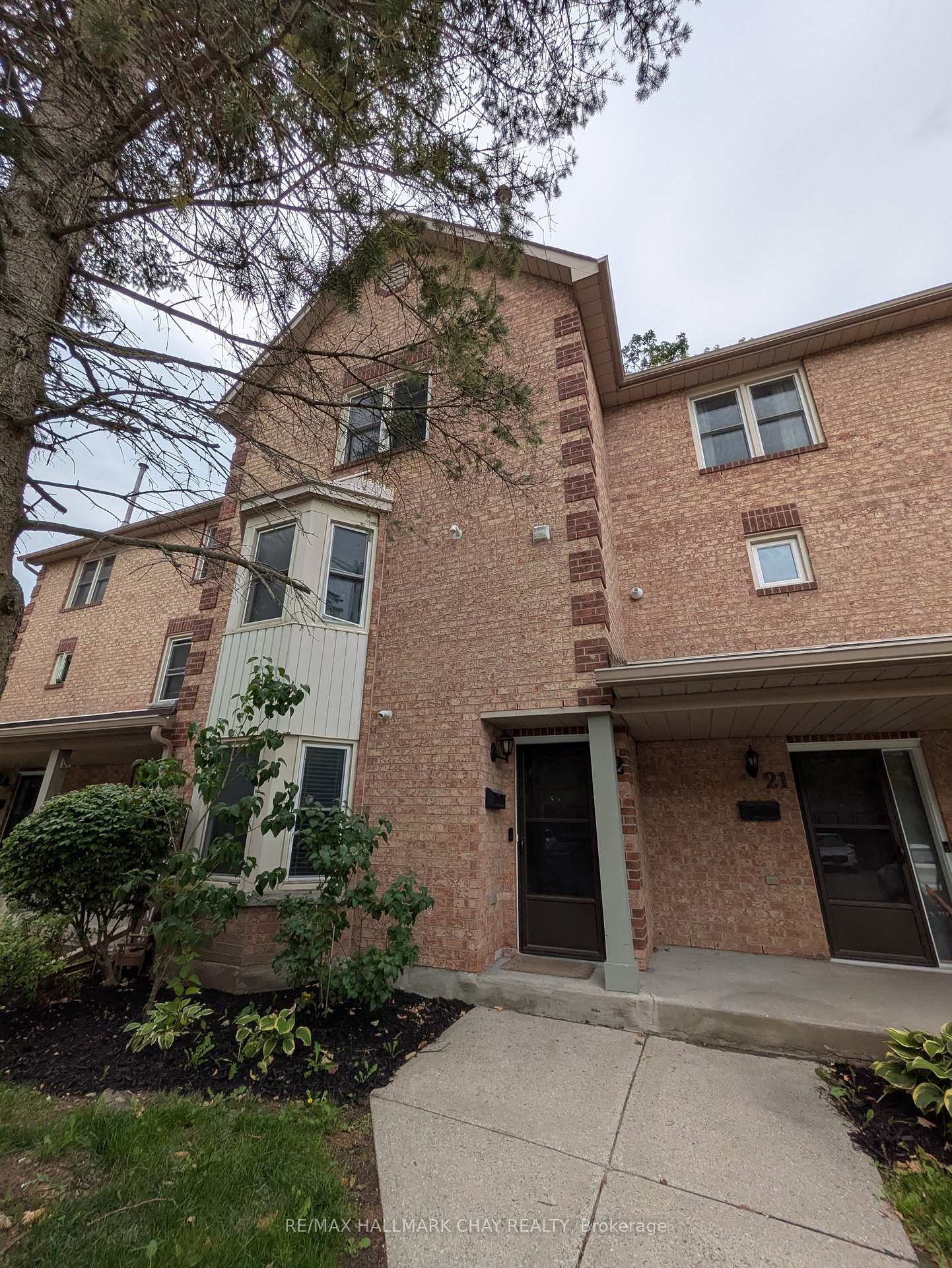 Photo 1 of Unit 22, 119 D'ambrosio Drive, Barrie, Painswick North — HOMEH