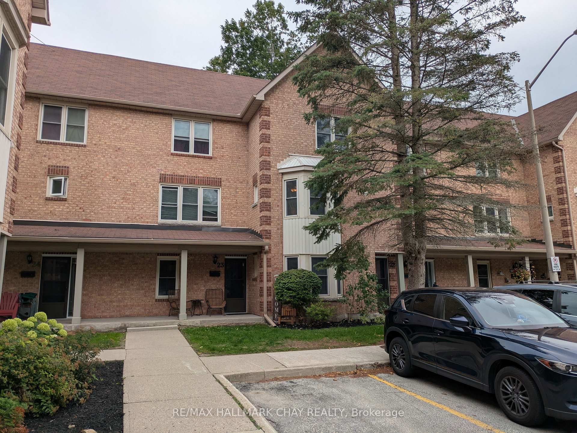 Photo 11 of Unit 22, 119 D'ambrosio Drive, Barrie, Painswick North — HOMEH