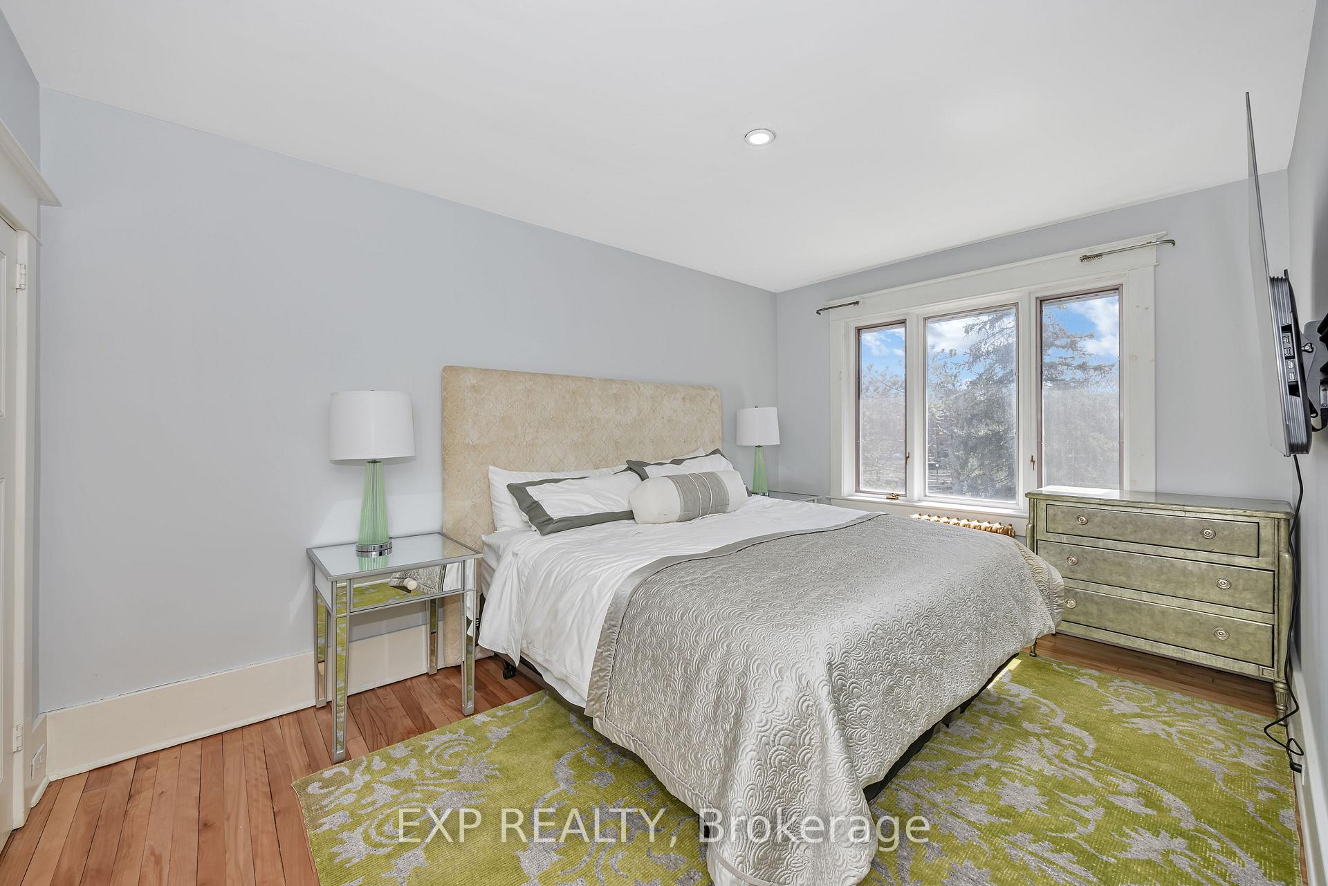 Photo 20 of 33 Wilton Crescent, Ottawa, Glebe — HOMEH