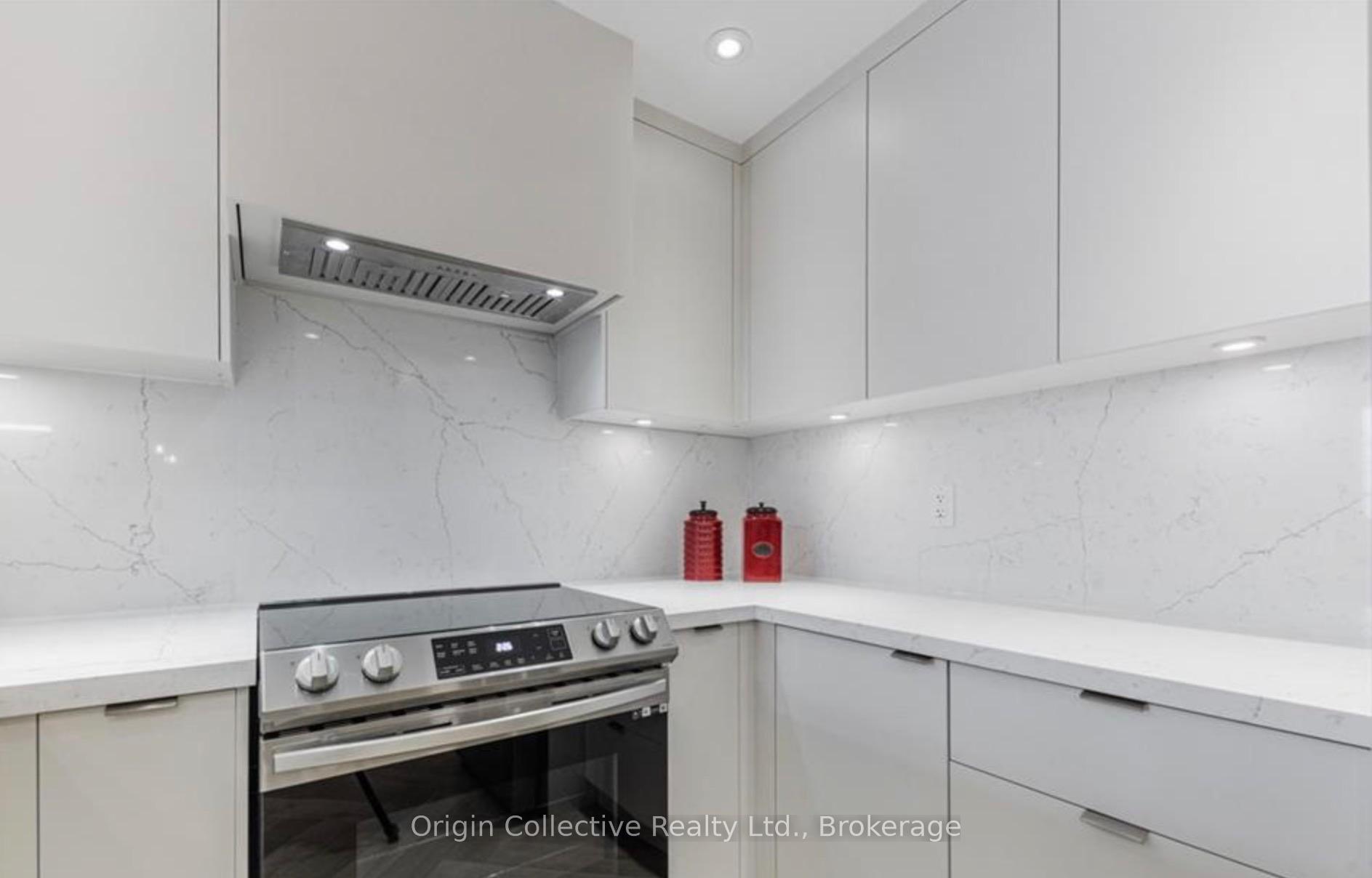 Photo 11 of Unit 903, 33 Cox Boulevard, Markham, Unionville — HOMEH