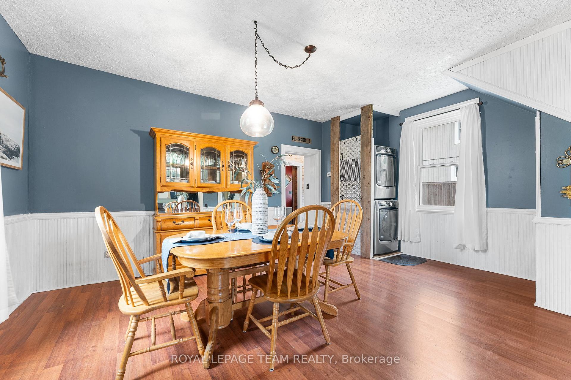 Photo 9 of 378 Donald B Munro Drive, Ottawa, Carp — HOMEH