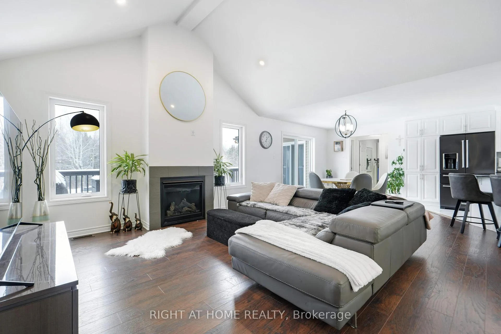 Photo 5 of 8833 Copeland Road, Ottawa, Btwn Franktown Rd. & Fallowfield Rd. — HOMEH