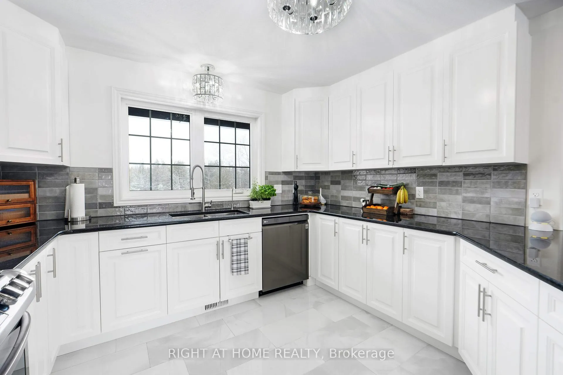 Photo 10 of 8833 Copeland Road, Ottawa, Btwn Franktown Rd. & Fallowfield Rd. — HOMEH