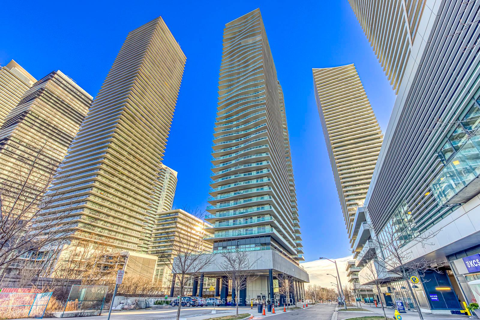 Front of Unit 3706, 33 Shore Breeze Drive