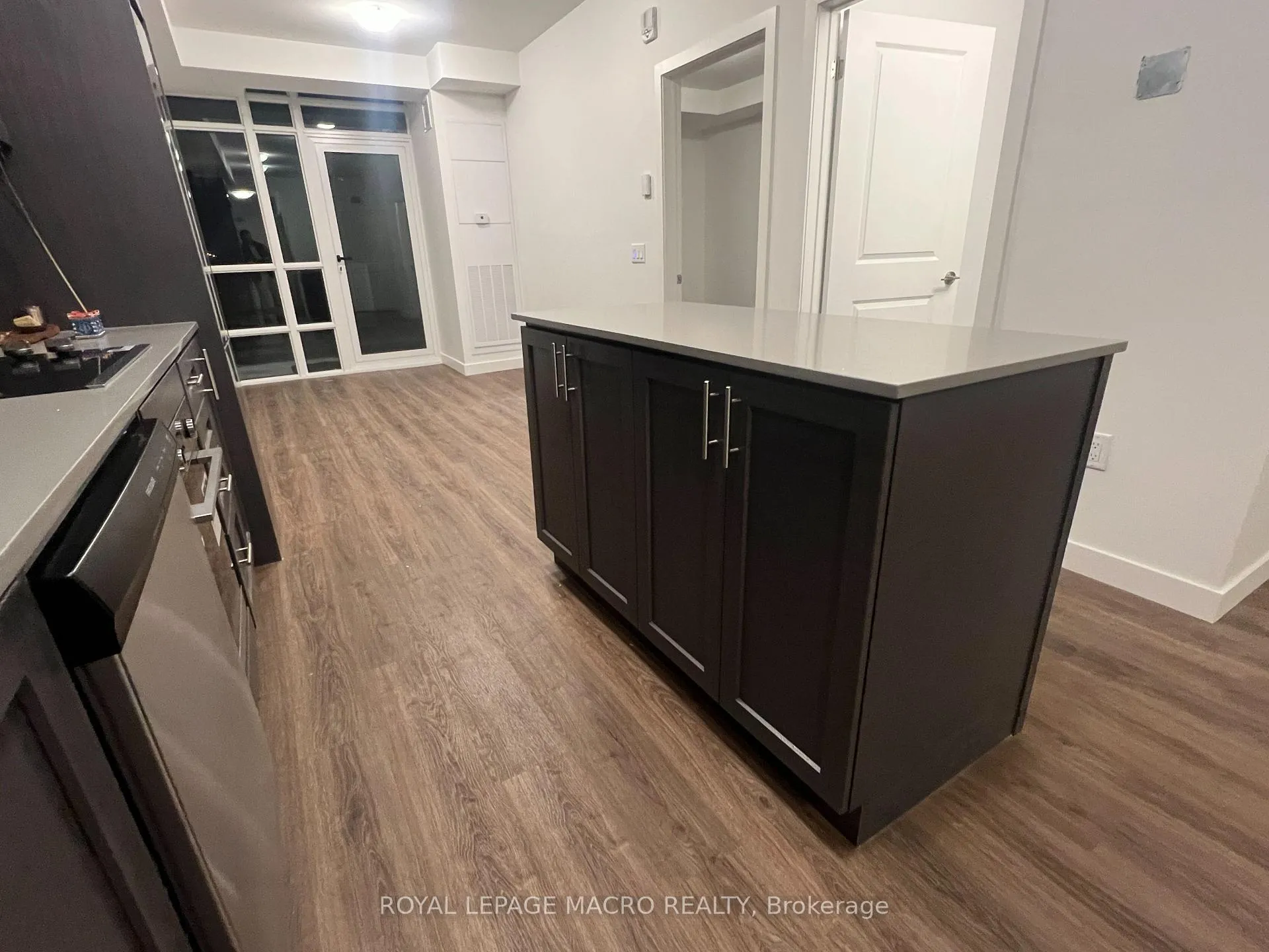 Photo 6 of Unit 428, 461 Green Road, Hamilton, Lakeshore — HOMEH