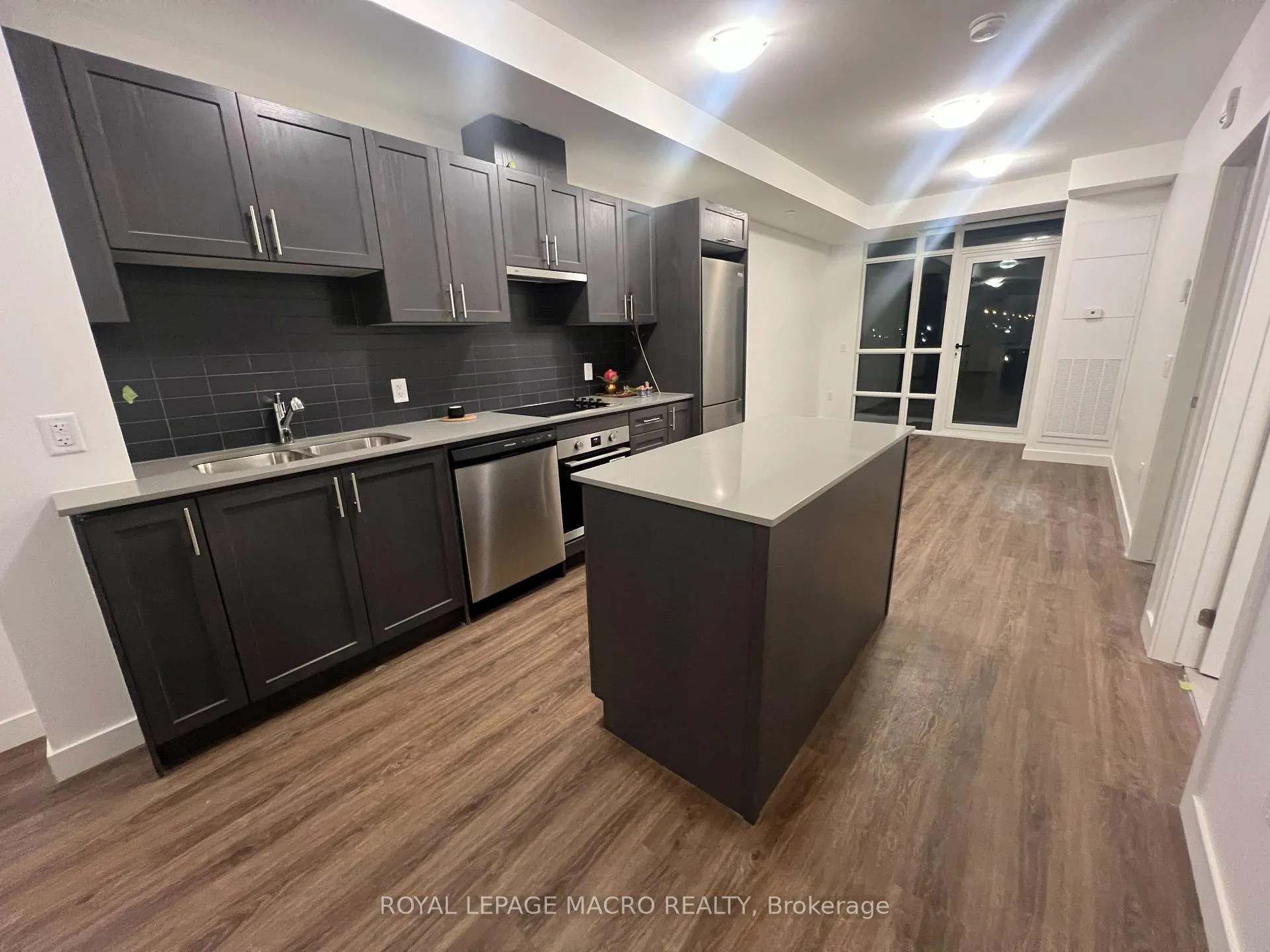 Photo 7 of Unit 428, 461 Green Road, Hamilton, Lakeshore — HOMEH