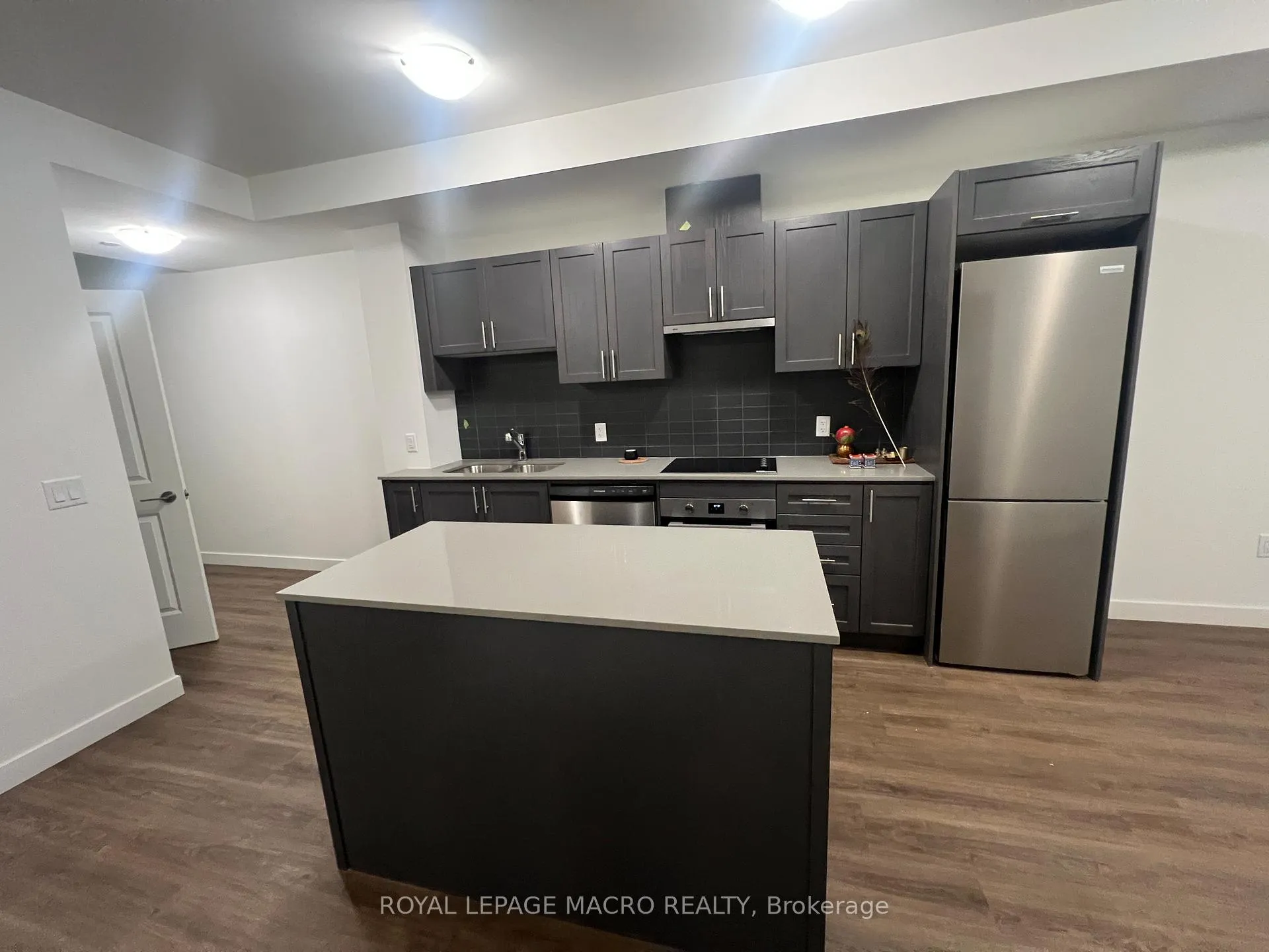 Photo 14 of Unit 428, 461 Green Road, Hamilton, Lakeshore — HOMEH