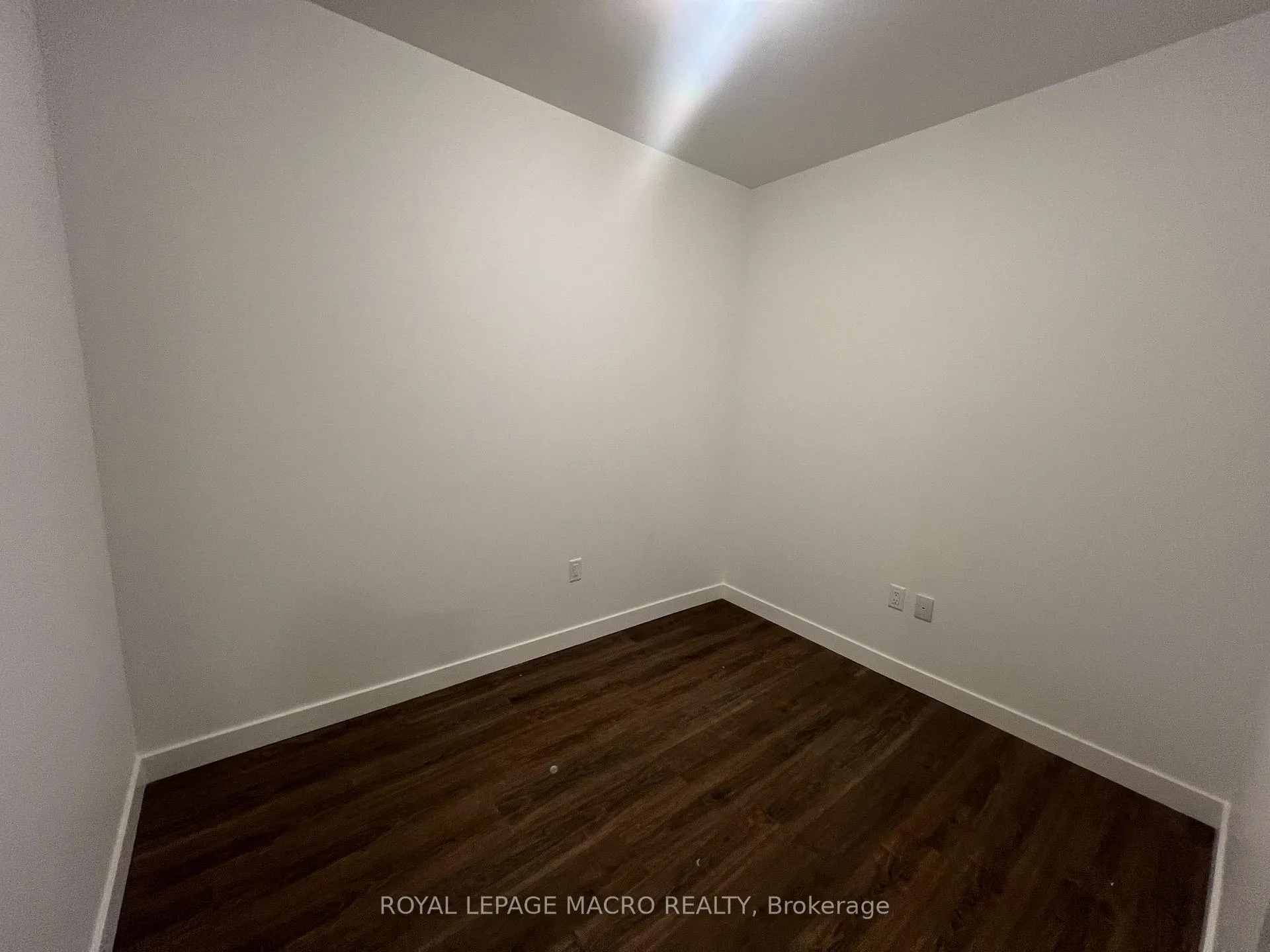 Photo 15 of Unit 428, 461 Green Road, Hamilton, Lakeshore — HOMEH