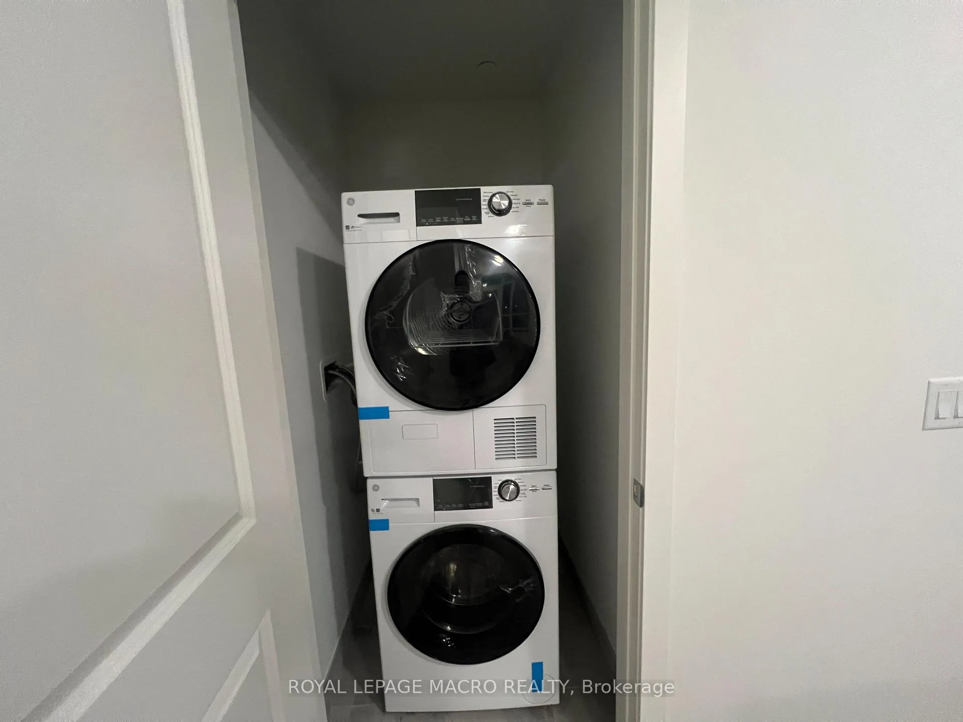 Photo 18 of Unit 428, 461 Green Road, Hamilton, Lakeshore — HOMEH