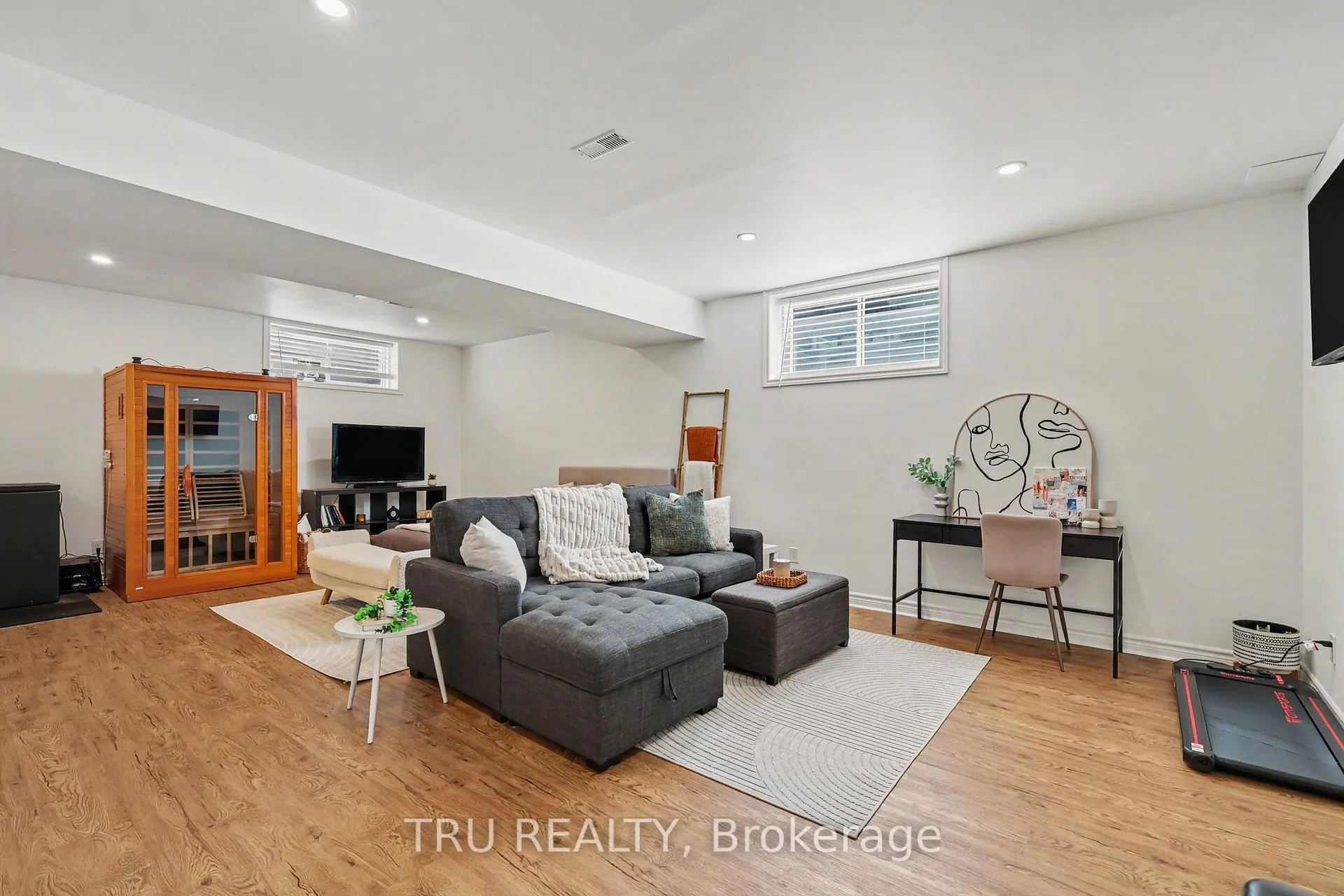 Photo 27 of 757 Parade Drive, Ottawa, Stittsville (South) — HOMEH