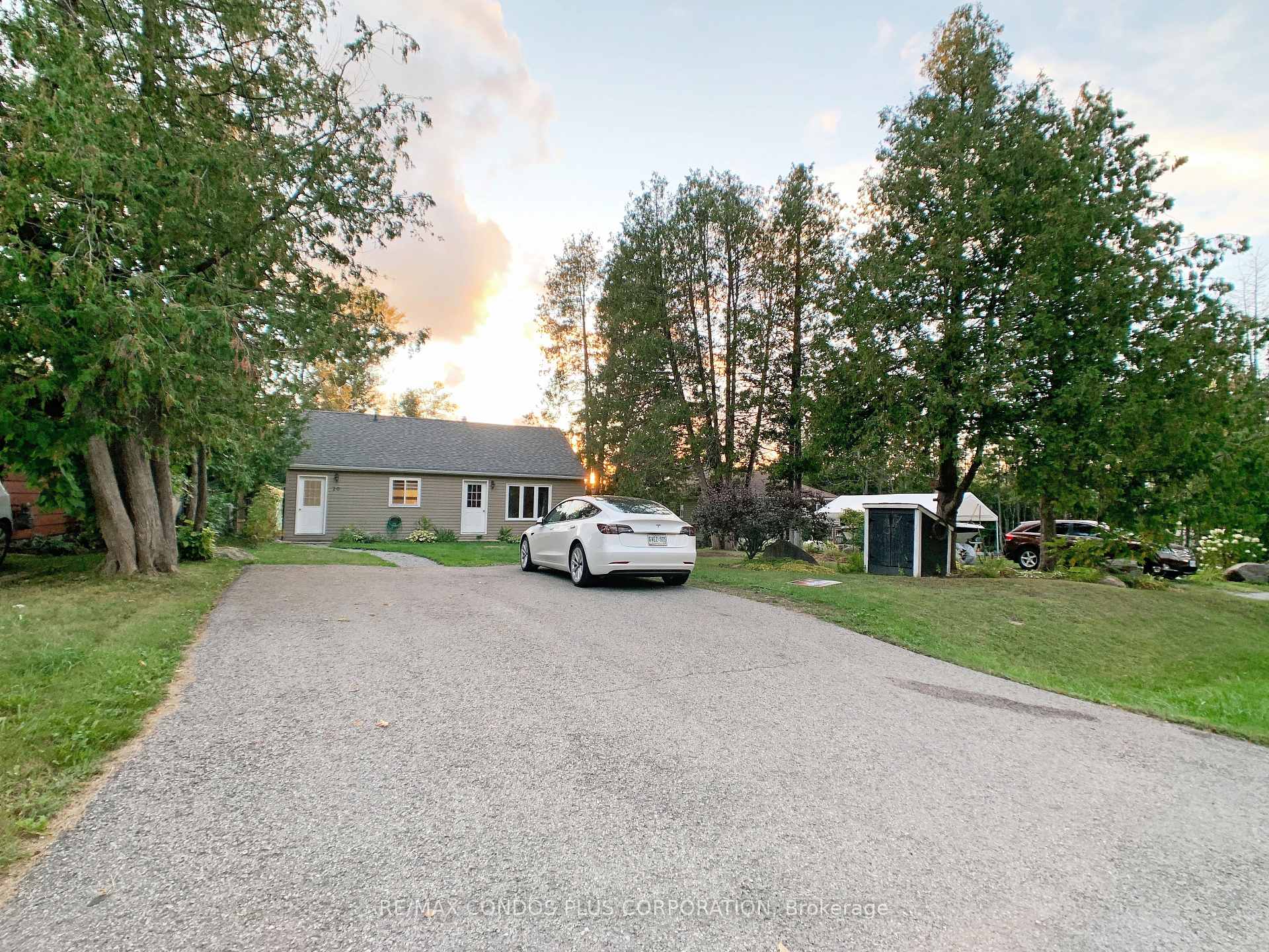 Photo 30 of 20 Joan Street, Georgina, Sutton & Jackson's Point — HOMEH