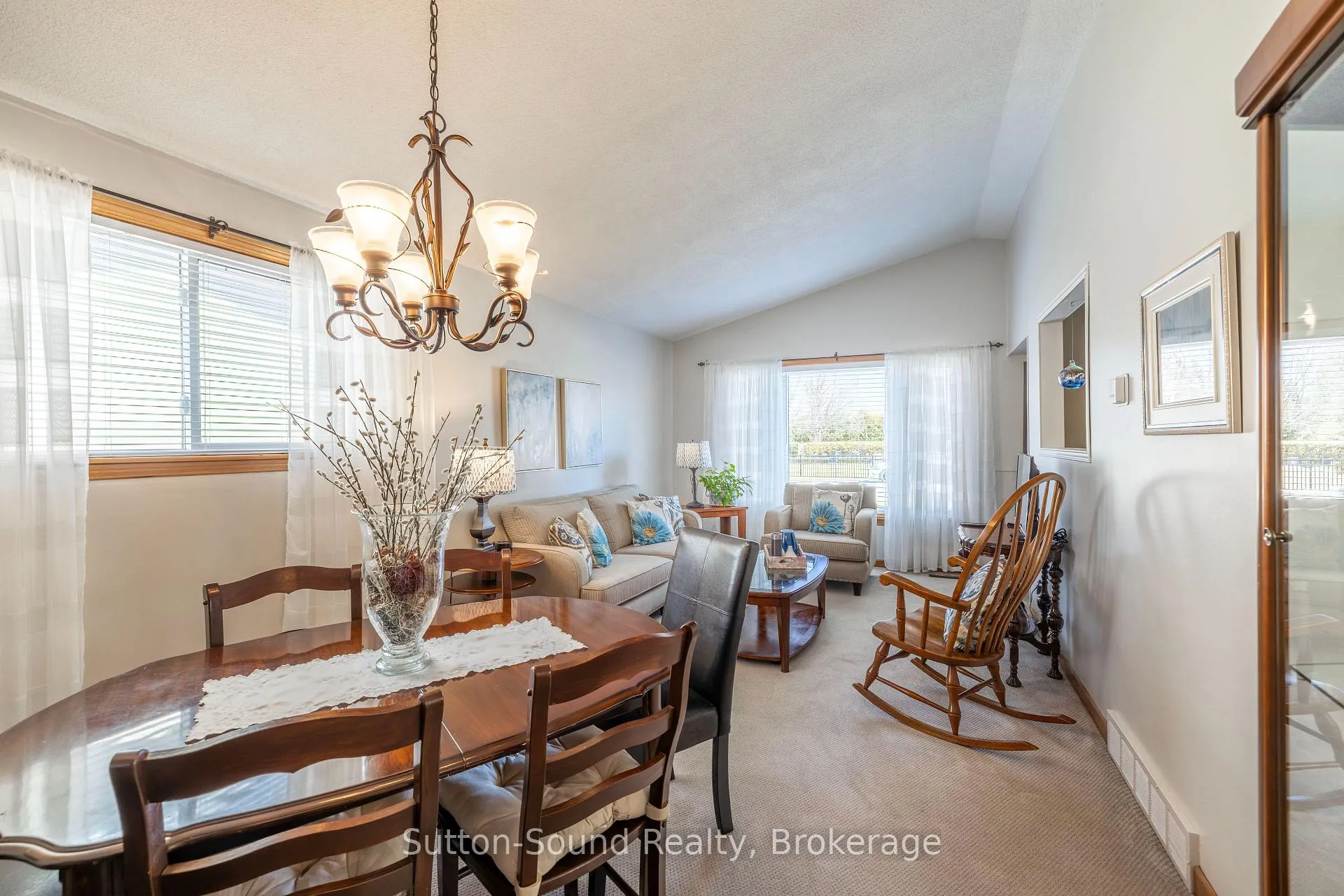 Photo 8 of 50 4th Avenue W, Owen Sound — HOMEH