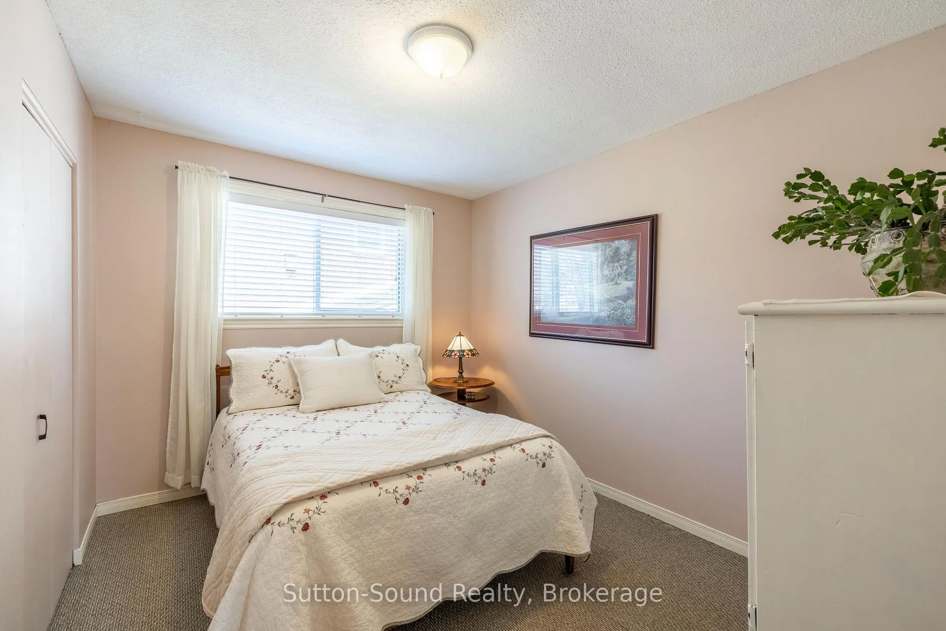 Photo 15 of 50 4th Avenue W, Owen Sound — HOMEH