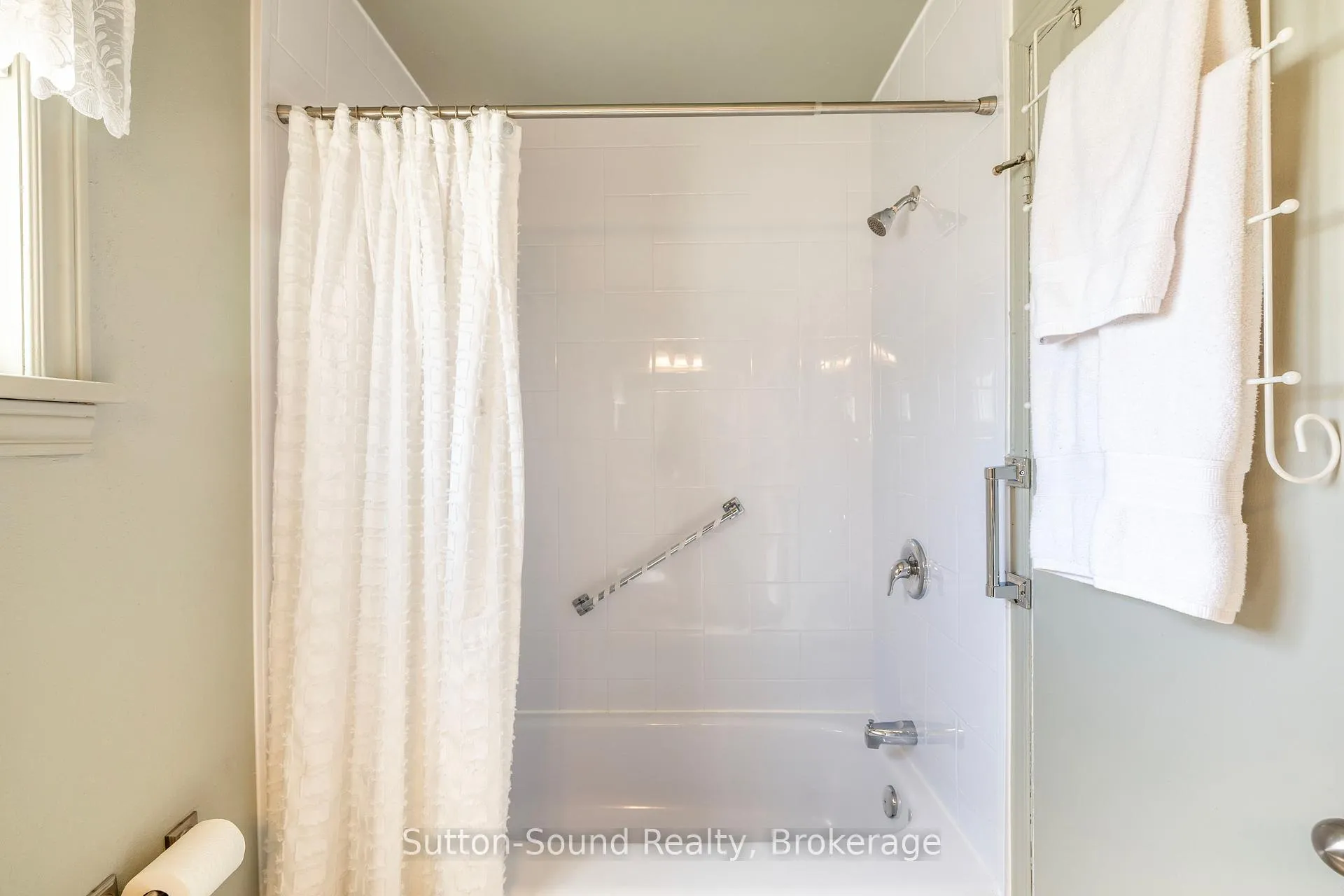 Photo 19 of 50 4th Avenue W, Owen Sound — HOMEH