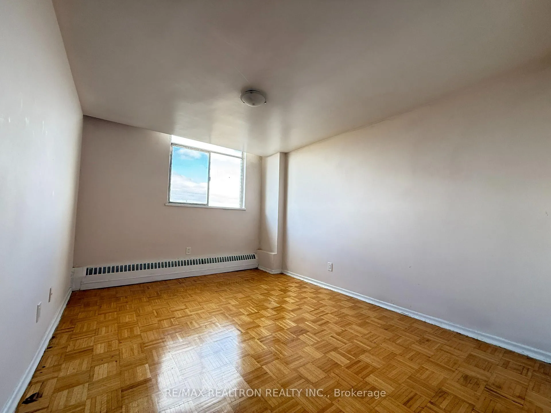 Photo 4 of Unit 1522, 500 Dawes Road, Toronto, O'Connor-Parkview — HOMEH