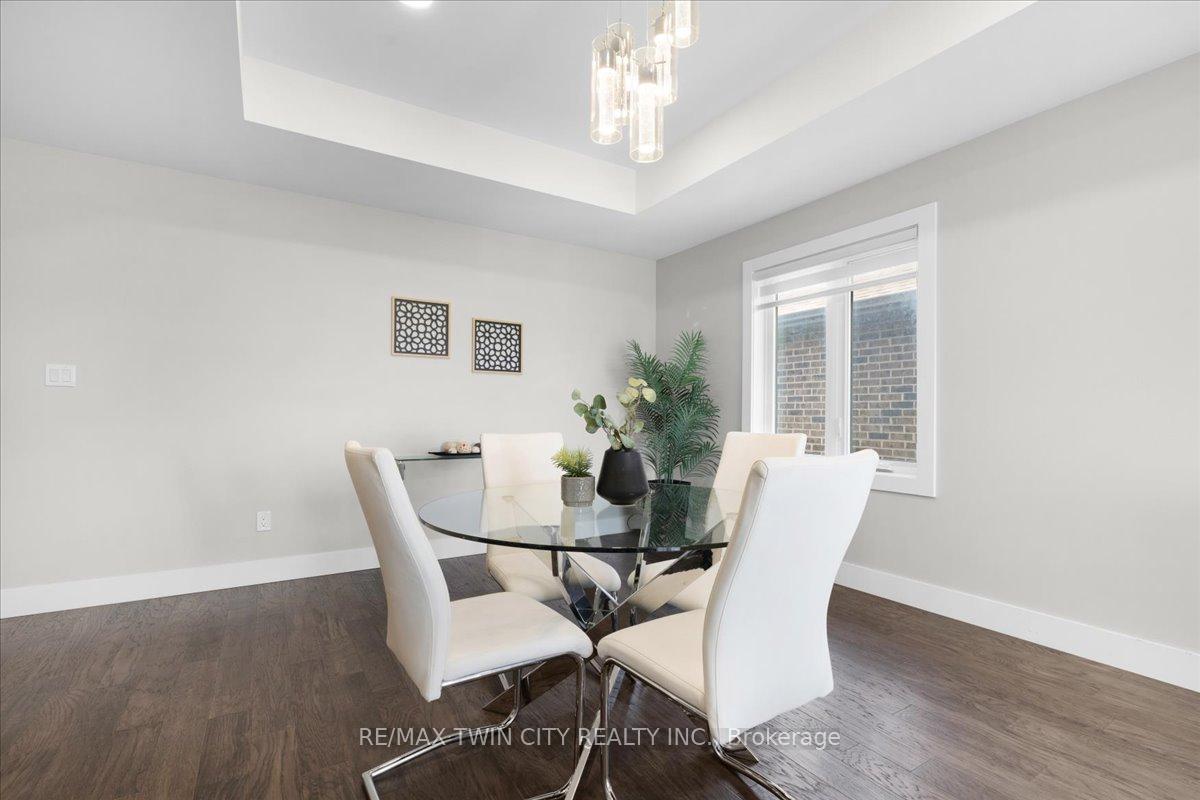 Photo 19 of 21 Bordeaux Place, Chatham-Kent, Chatham — HOMEH