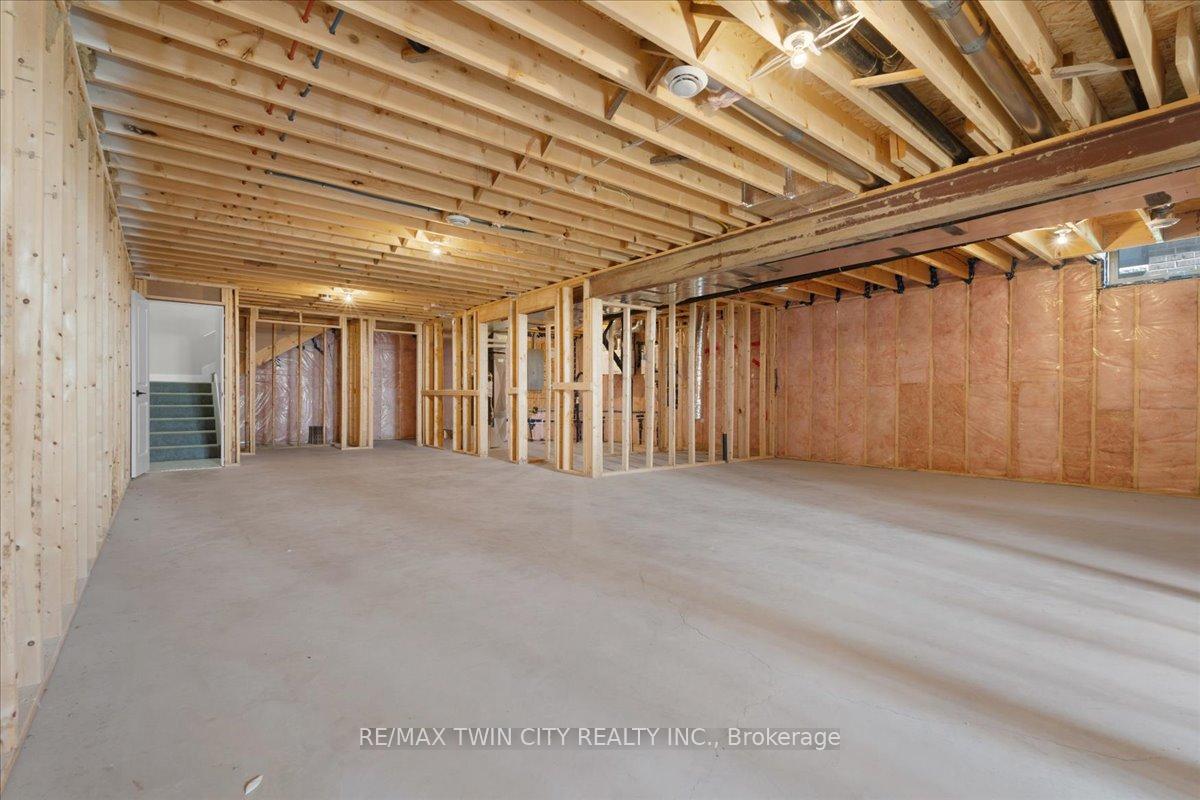 Photo 41 of 21 Bordeaux Place, Chatham-Kent, Chatham — HOMEH