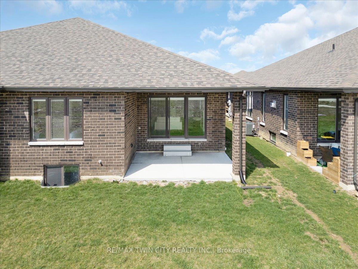 Photo 42 of 21 Bordeaux Place, Chatham-Kent, Chatham — HOMEH