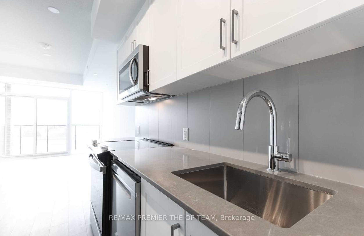 Photo 17 of Unit 416, 681 Yonge Street, Barrie, Painswick South — HOMEH