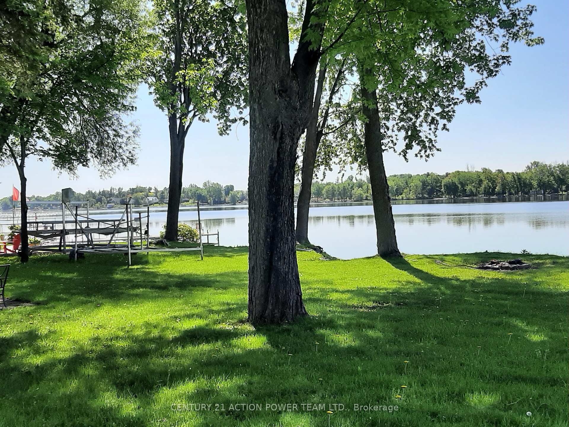 Photo 4 of 2839 Domaine Chartrand Road E, Champlain, Champlain Twp — HOMEH