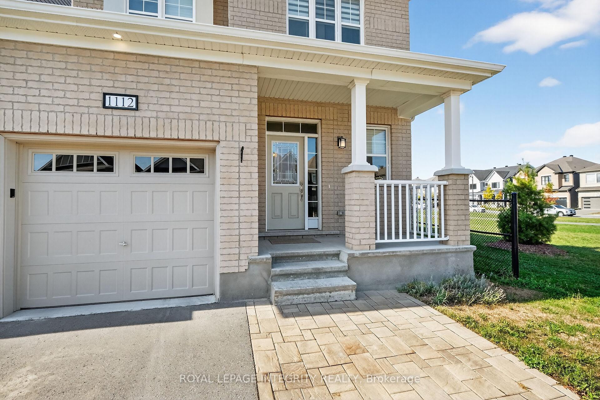 Photo 4 of 1112 Apolune Street, Ottawa, Barrhaven - Half Moon Bay — HOMEH