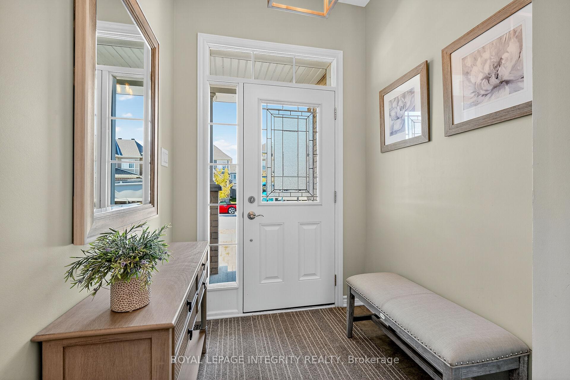 Photo 6 of 1112 Apolune Street, Ottawa, Barrhaven - Half Moon Bay — HOMEH