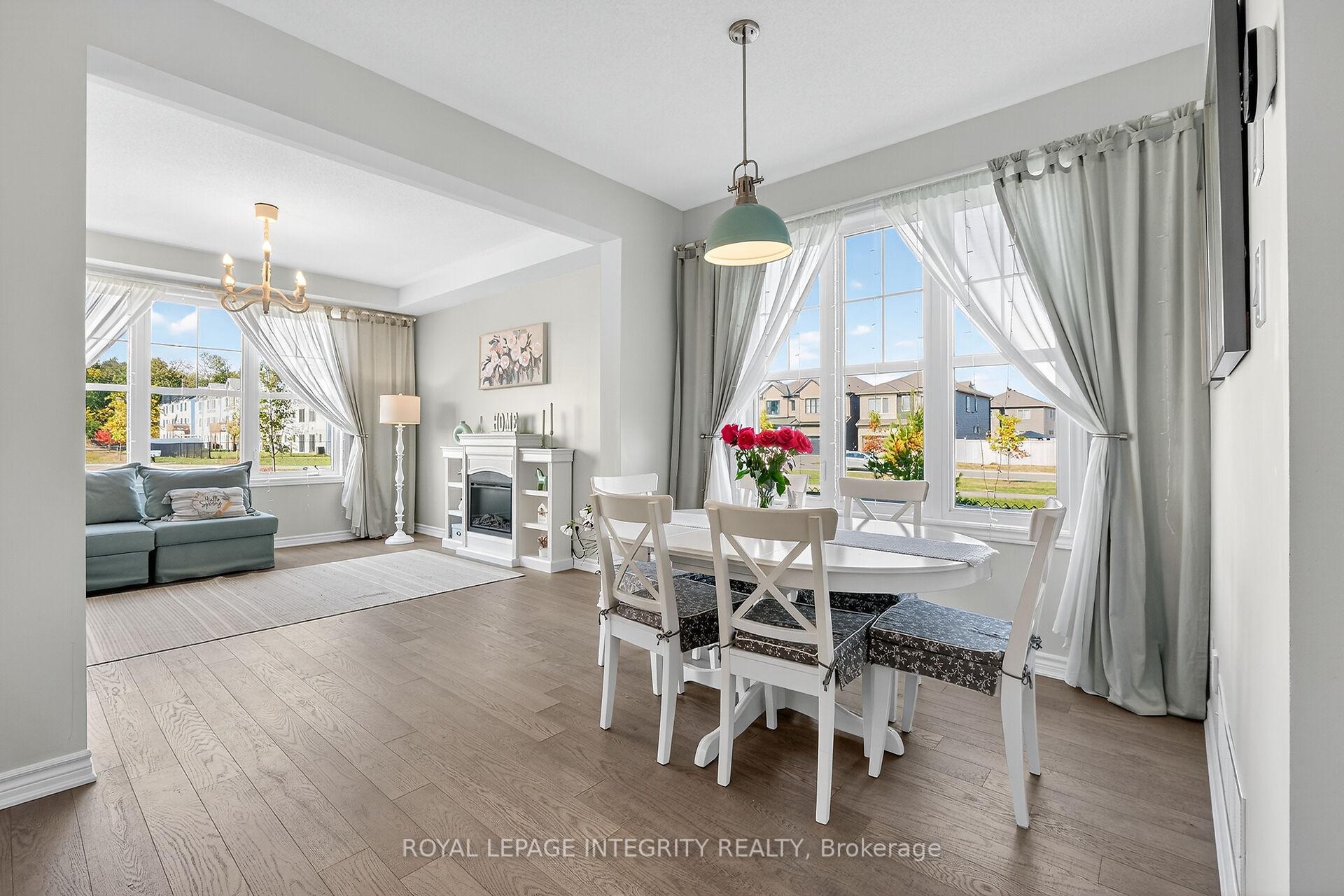 Photo 10 of 1112 Apolune Street, Ottawa, Barrhaven - Half Moon Bay — HOMEH