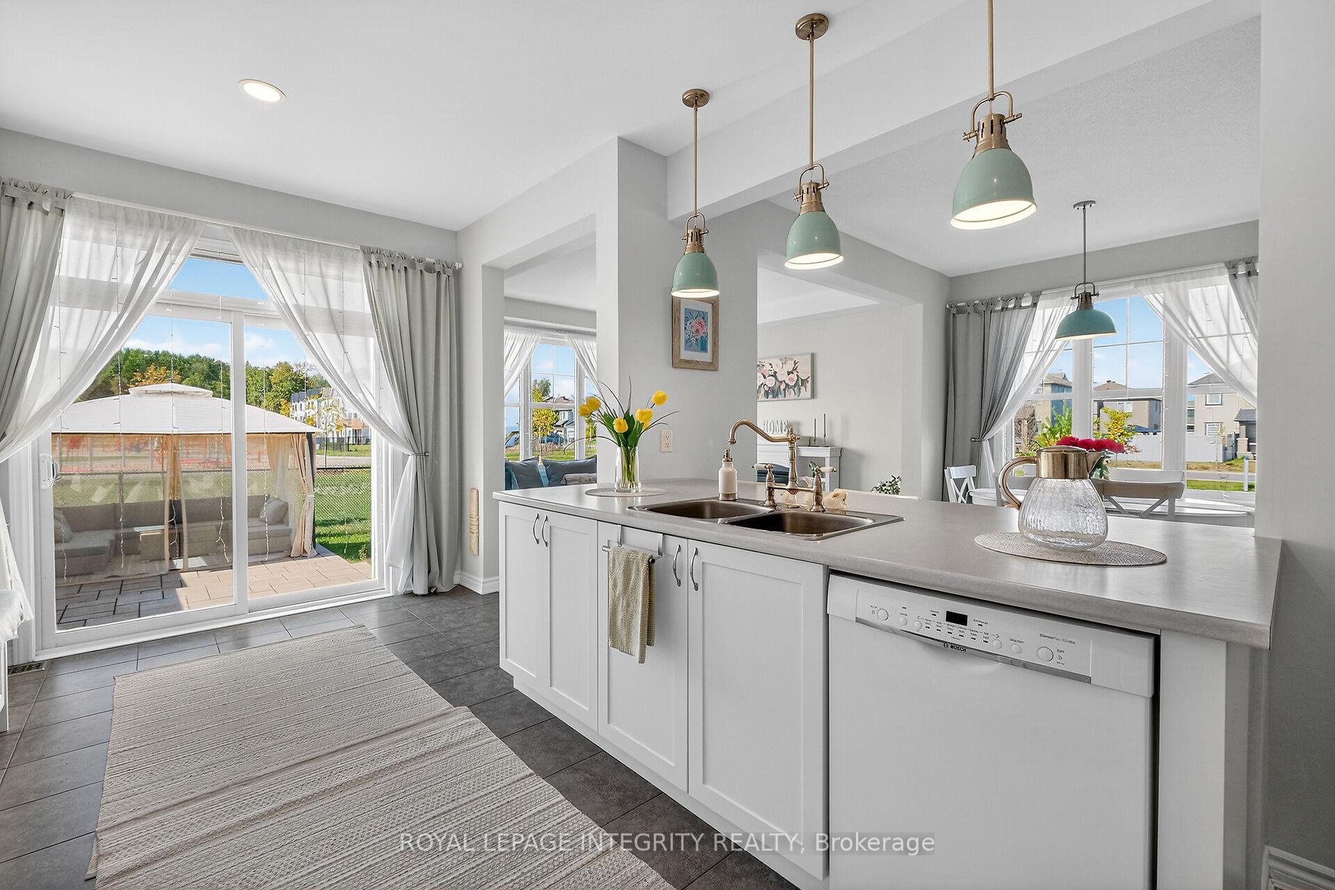 Photo 18 of 1112 Apolune Street, Ottawa, Barrhaven - Half Moon Bay — HOMEH